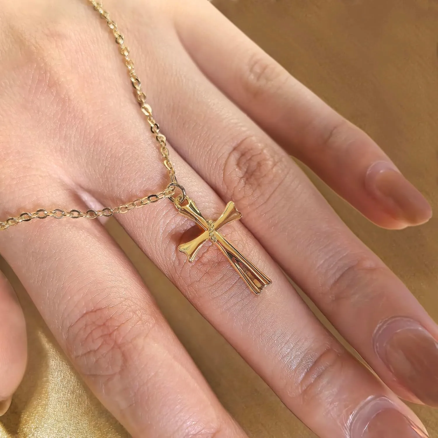 14k Gold Plated Cross Pendant Necklaces for Women Dainty Simple Love Heart Necklaces Trendy Gold Faith Cross Silver Adjustable Religious Necklace Jewelry Gifts for Her
