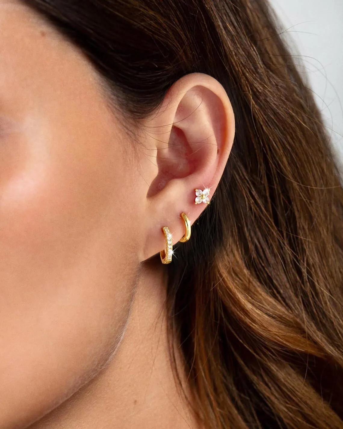 ASCOMY Gold Earrings for Women Dainty Hoop Earrings Set 14K Gold/Silver Plated 3 Pairs Huggie Hoops Cubic Zirconia Earring CZ Stud Chunky Open Hoop Earring Trendy Jewelry Gifts for Women