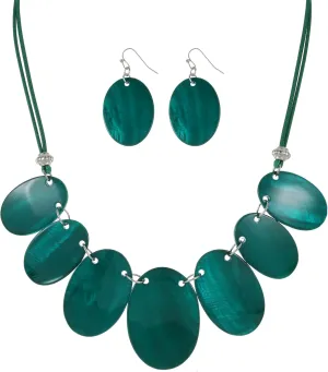 Big Oval Chunky Statement Necklaces Set for Women Fashion Western Boho Colorful Shell Choker Necklace and Earrings Set for Holiday Costume Jewelry Gifts
