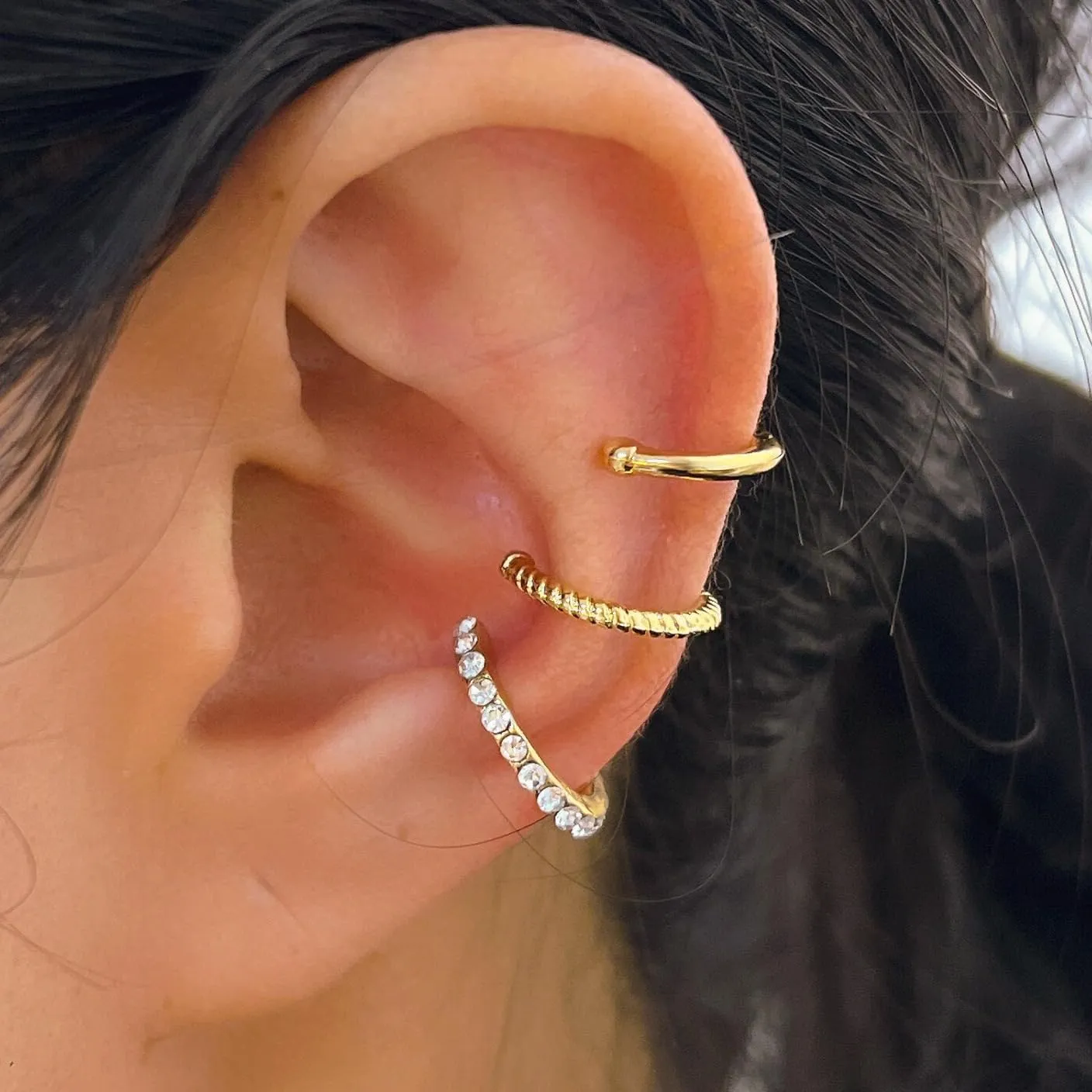 Black Ear Cuff Earrings for Women Clip On Cartilage Earrings Non Pierced Ear Cartilage Hoop Huggie Ear Cuffs for Women Non Piercing for Women