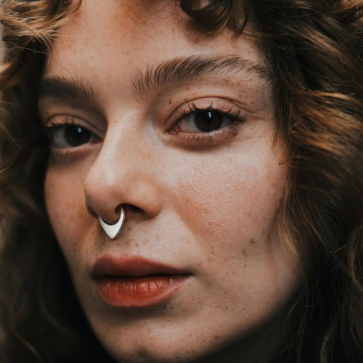 BodyBonita 16G Teardrop Septum Rings - G23 Titanium Nose Rings Hoops Seamless Hinged Cartilage Conch Daith Helix Rook Earrings Piercings Septum Jewelry for Women Men Gold/Silver/Black/Rose Gold