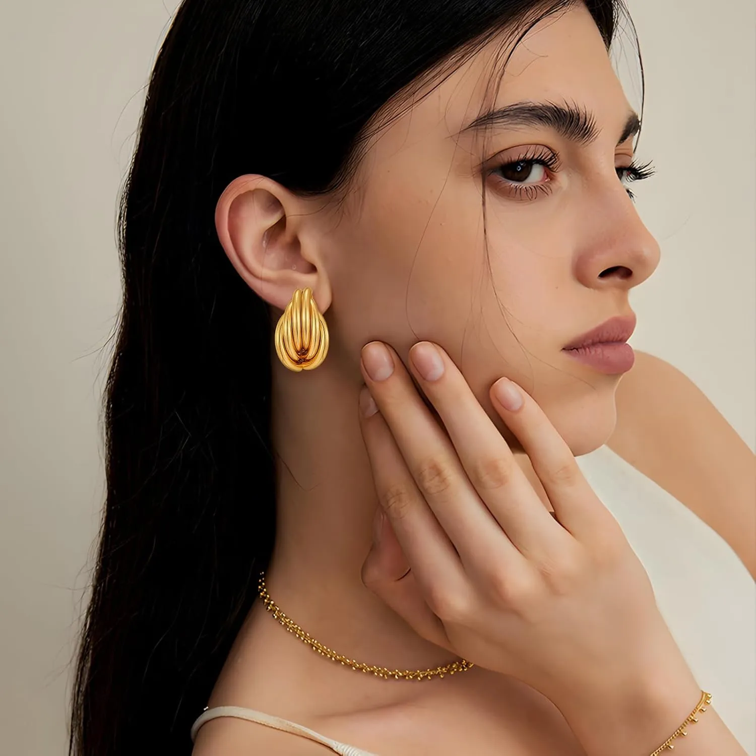 Chunky Gold Earrings for Women Trendy Statement Textured Stud Earrings Bold Geometric Gold Accessories Jewelry for Women