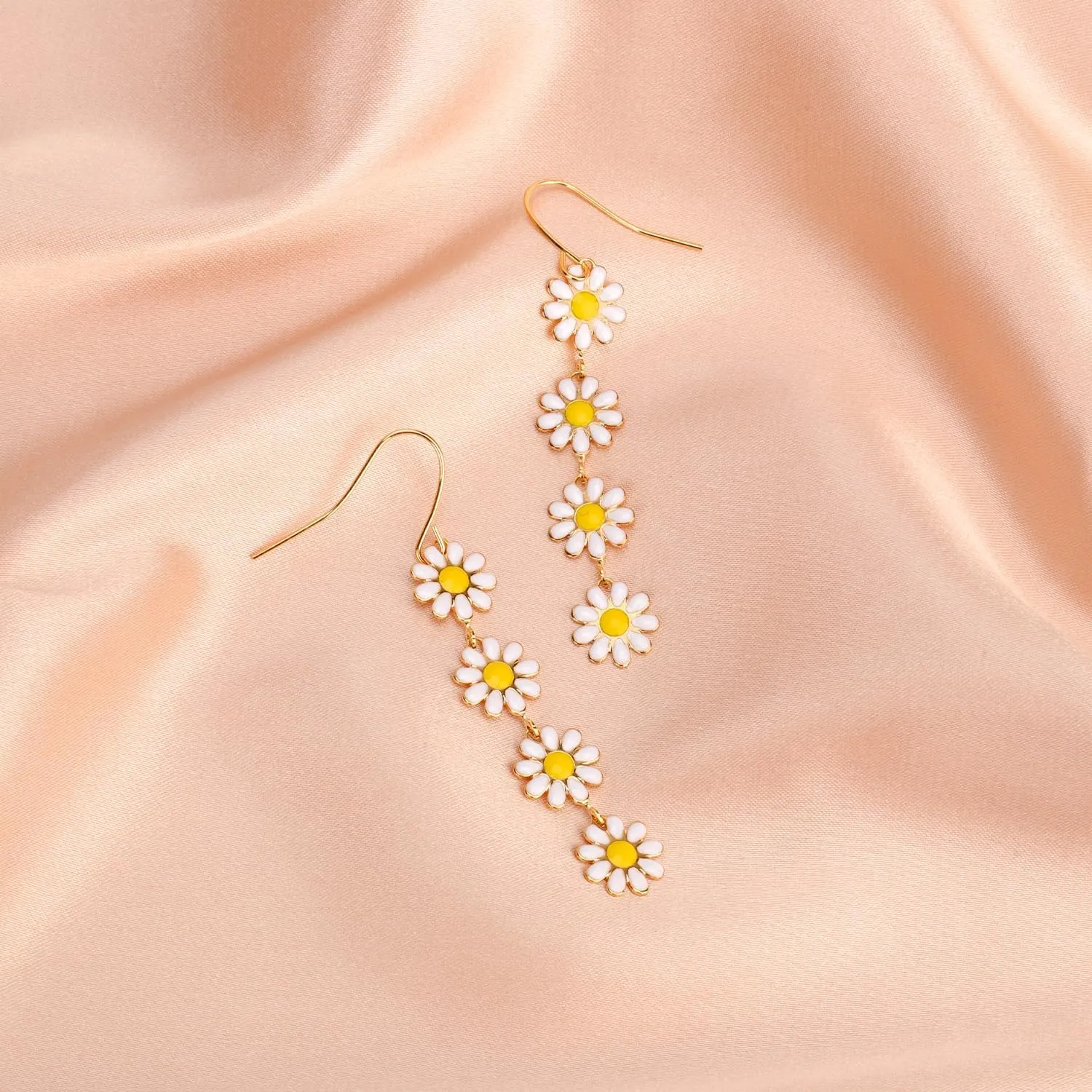 Daisy Earrings for Women, 2.44x0.39in Long Flower Dangle Earrings Daisy Sunflower Earrings Daisy Dangle Earrings Hook Earrings Jewelry Gift for Women Girls