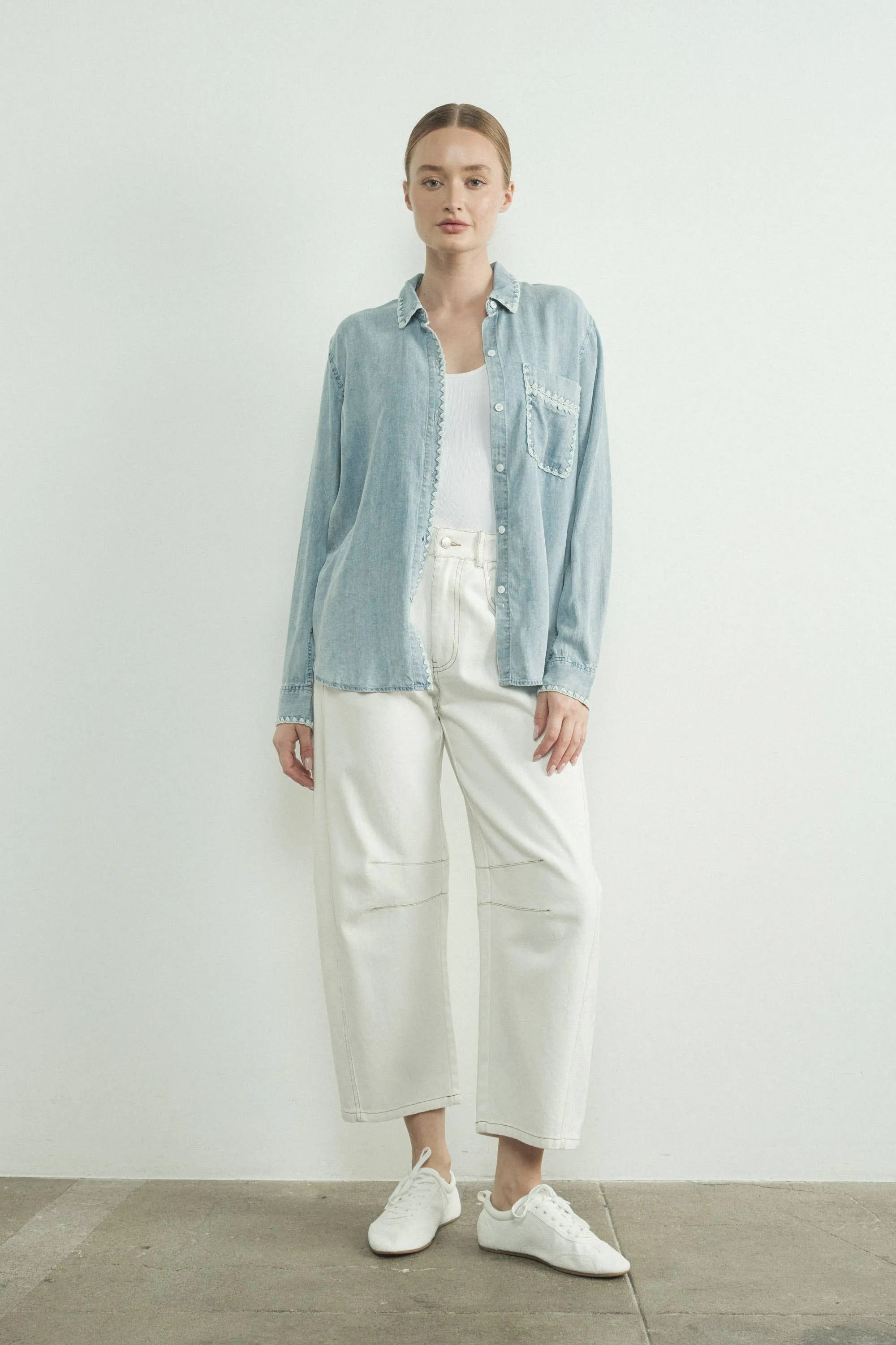 DENIM SHIRT W/ EMBROIDERED DETAIL