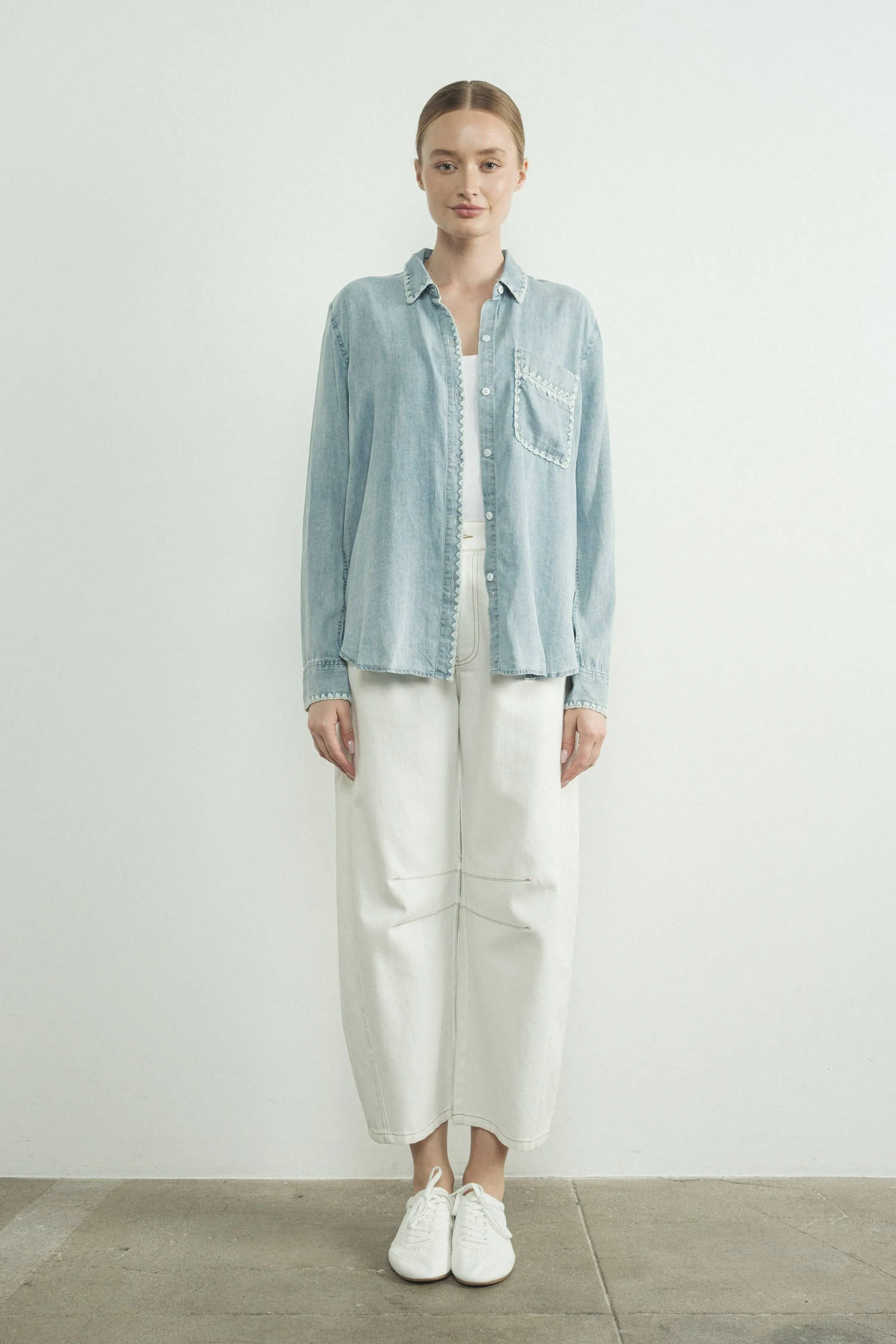 DENIM SHIRT W/ EMBROIDERED DETAIL