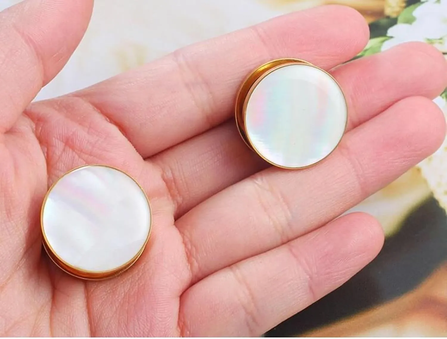 Ear Stretcher Earrings Stainless Steel Ear Gauges Men and Women Gold Round Ear Tunnels Expander Piercing, 2PCS, 6MM/8MM/10MM/12MM/14MM/16MM