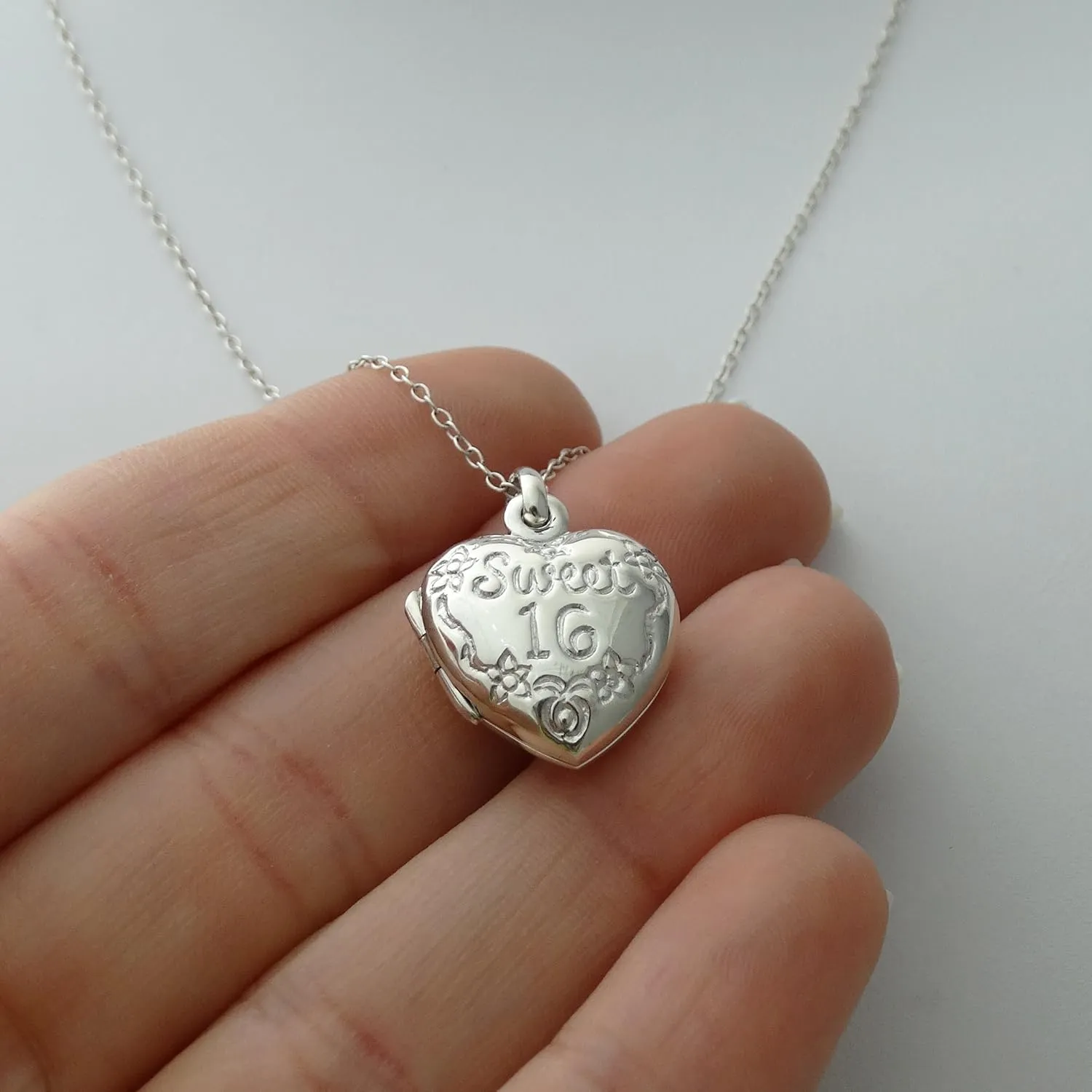 FashionJunkie4Life Sterling Silver Locket Necklaces for Women, 18" Cable Chain