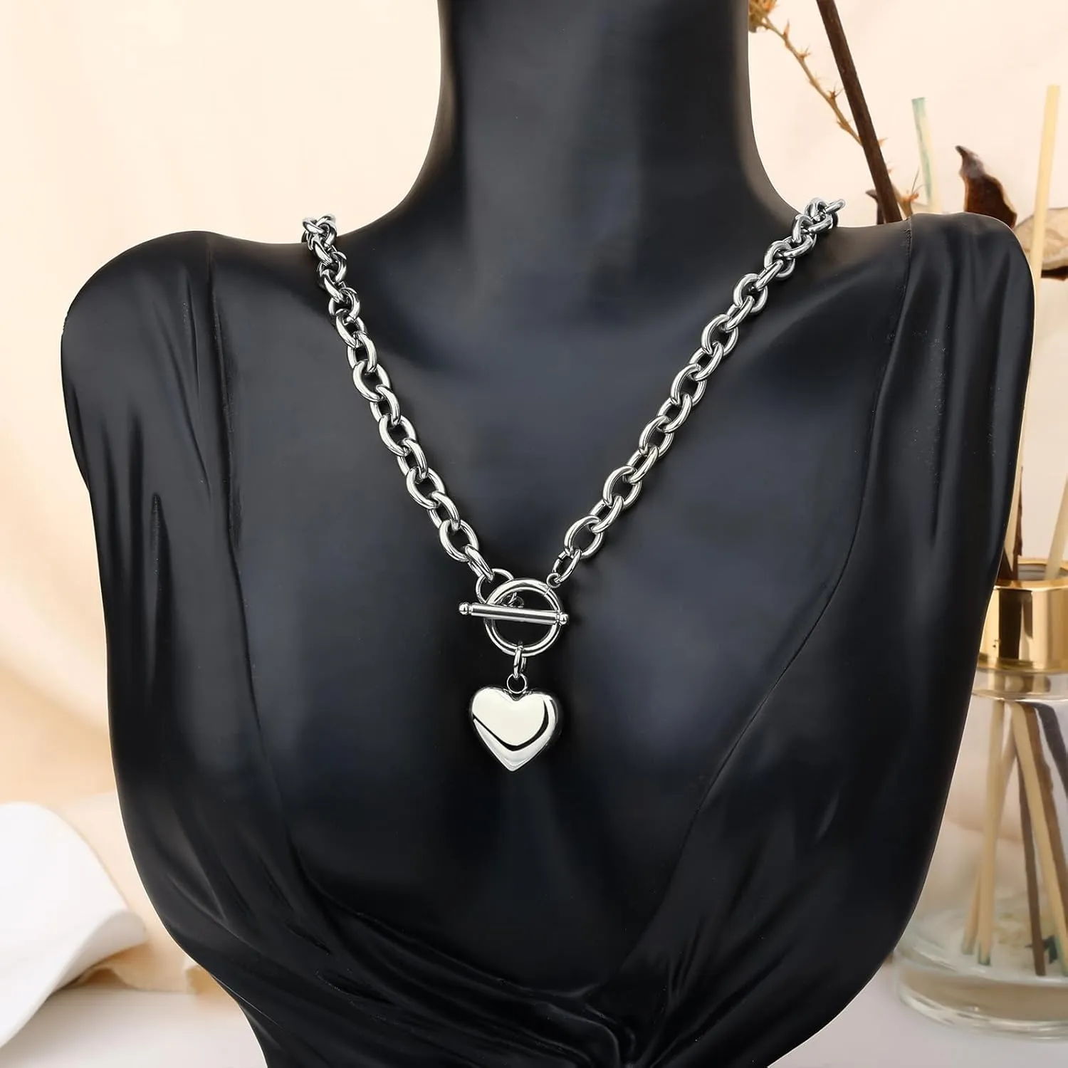 FEEL STYLE Chunky Gold Necklace for Women - 18K Gold Plated Heart Lock Charm Necklace - Cuban Chain Link U Shaped Bamboo Paperclip Choker Necklace - Statement Jewelry Gifts for Women