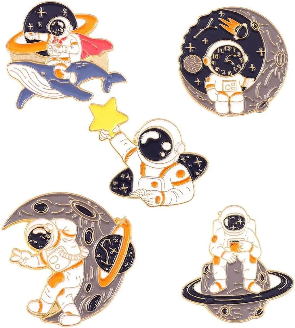 Funny Enamel Brooches Pin Set - Astronaut and Whale Cartoon Brooch Badge Pins for Clothes Bags Backpack for Women
