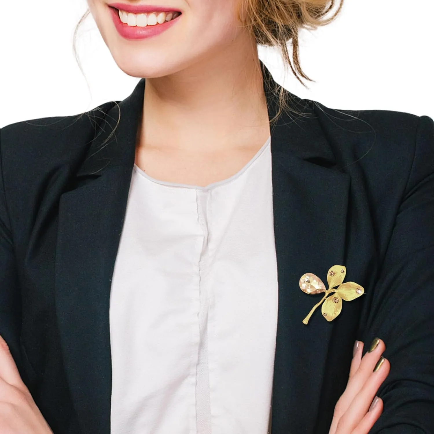 Gold Crystal Flower Brooches for Womne Elegant Rhinestone Flower Brooch Pins Fashion Jewelry Accessories for Women Gift