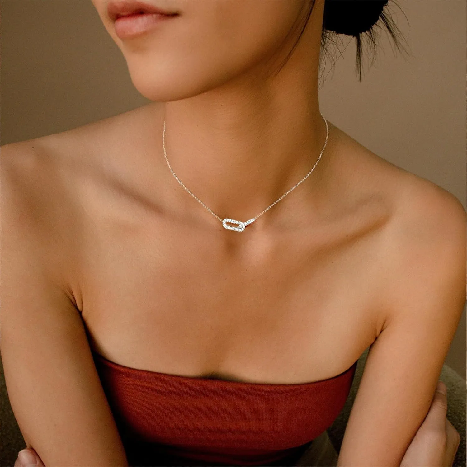 Gold Dainty Diamond Pendant Necklace for Women Simple 14K Gold Plated Paperclip Choker Necklaces Cute Minimalist Open Oval Necklaces Gold Jewelry for Women Gifts