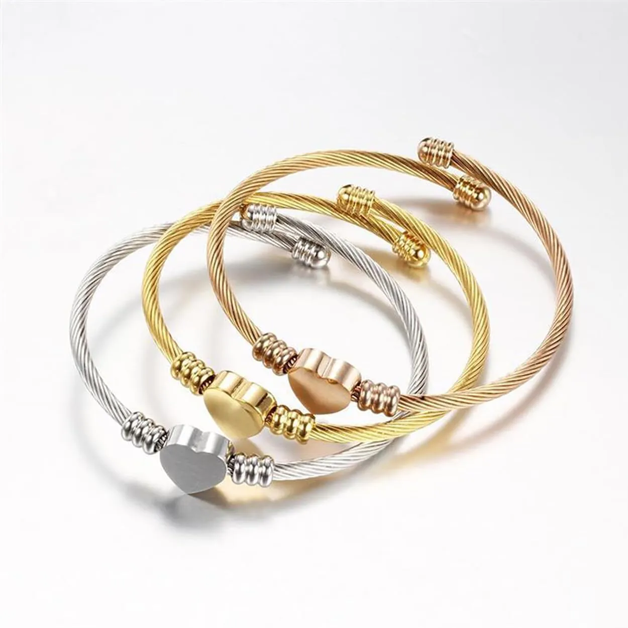 Gold Heart Cuff Bangle Bracelets for Women Stylish Fine Stainless Steel Cable Cuff Bracelet Stainless Steel Adjustable Link Bracelets Valentine Day Jewelry