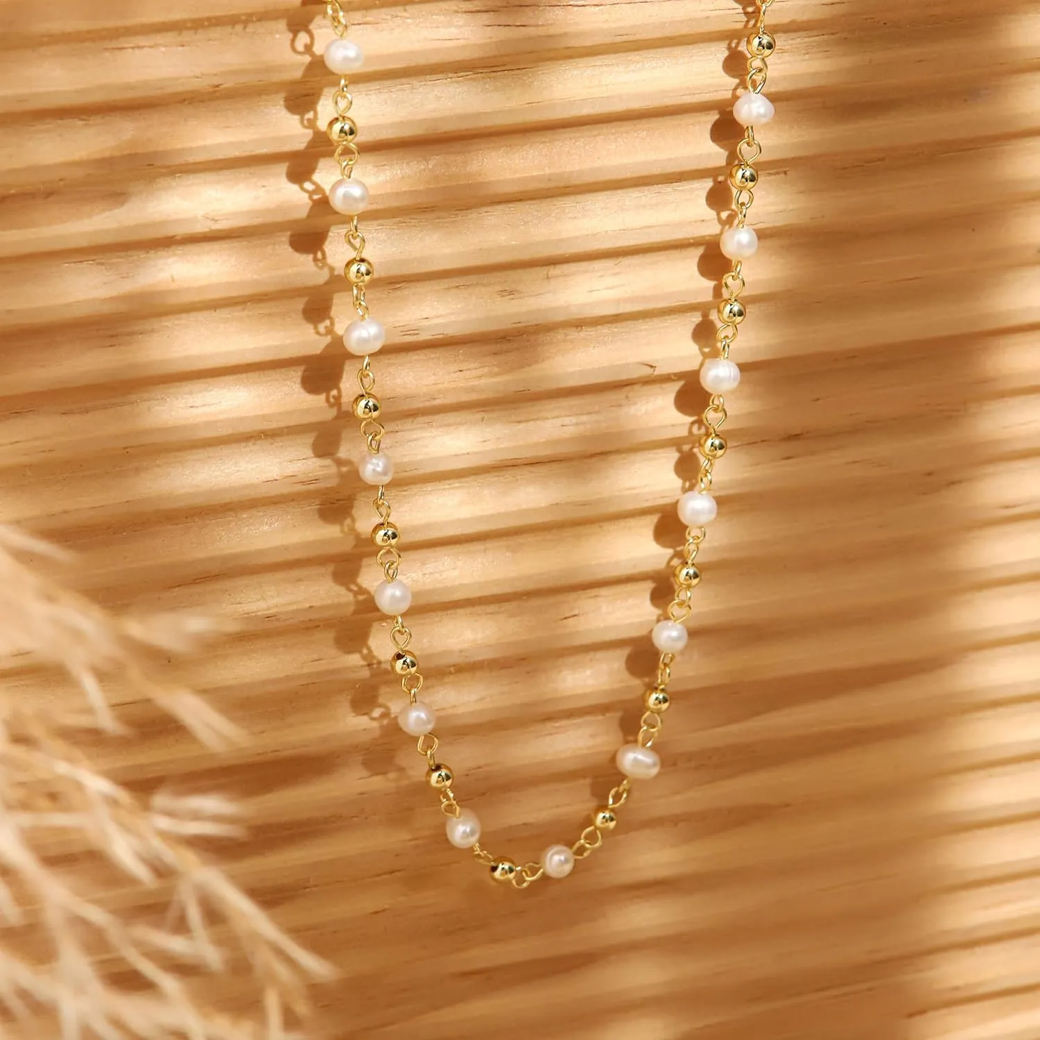 Gold Pearl Necklaces for Women, 14K Natural Freshwater Dainty Pearl Choker Necklaces for Women, Elegant Jewelry for Mom, Wife - Valentine's Day, Anniversary, Wedding Gift