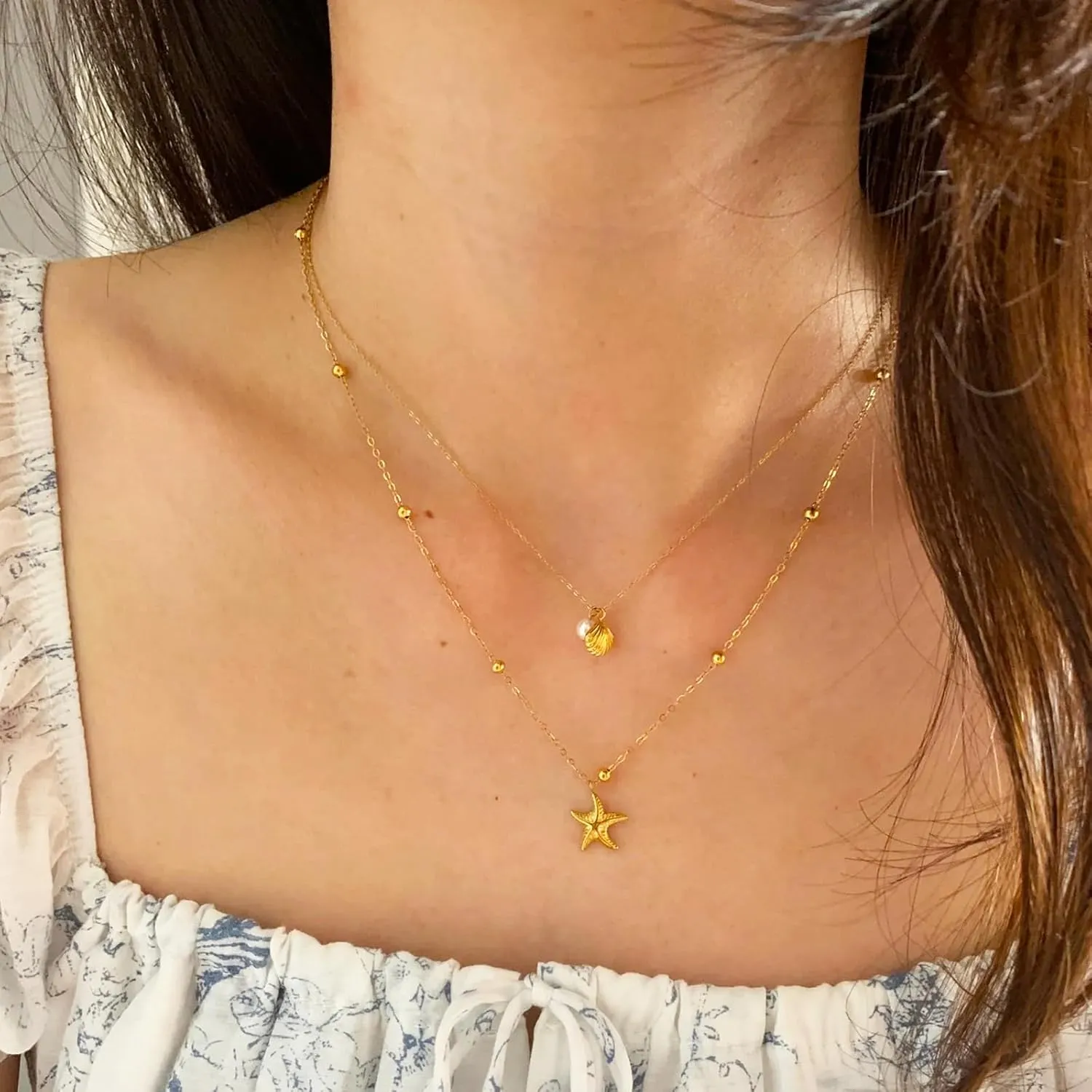 Gold Starfish Necklace for Women Layered Sea Shell Beach Necklaces Starfish Pendant Beachy Ocean Necklace Statement Cowrie Seashell Summer Necklaces for Vacation Jewelry Gifts Trendy Stuff