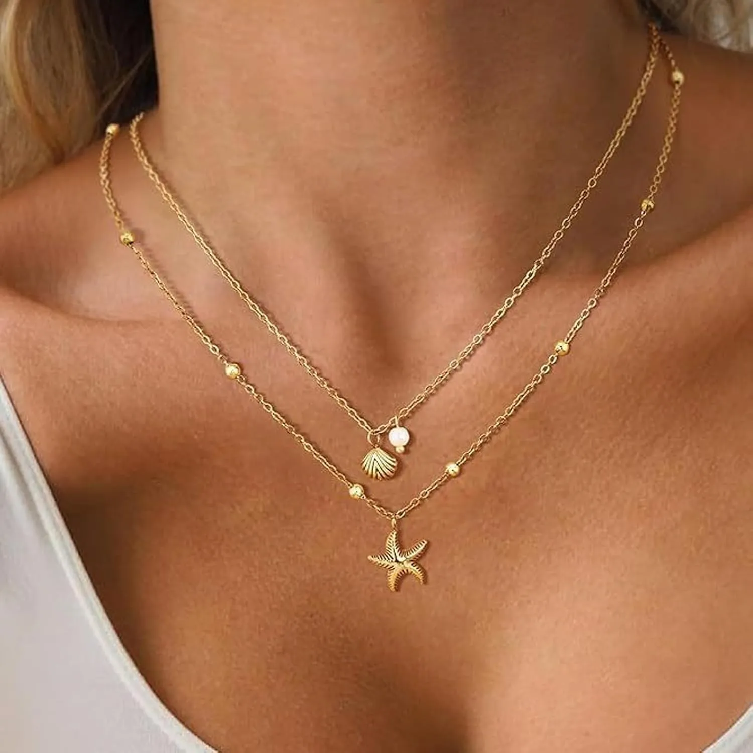 Gold Starfish Necklace for Women Layered Sea Shell Beach Necklaces Starfish Pendant Beachy Ocean Necklace Statement Cowrie Seashell Summer Necklaces for Vacation Jewelry Gifts Trendy Stuff