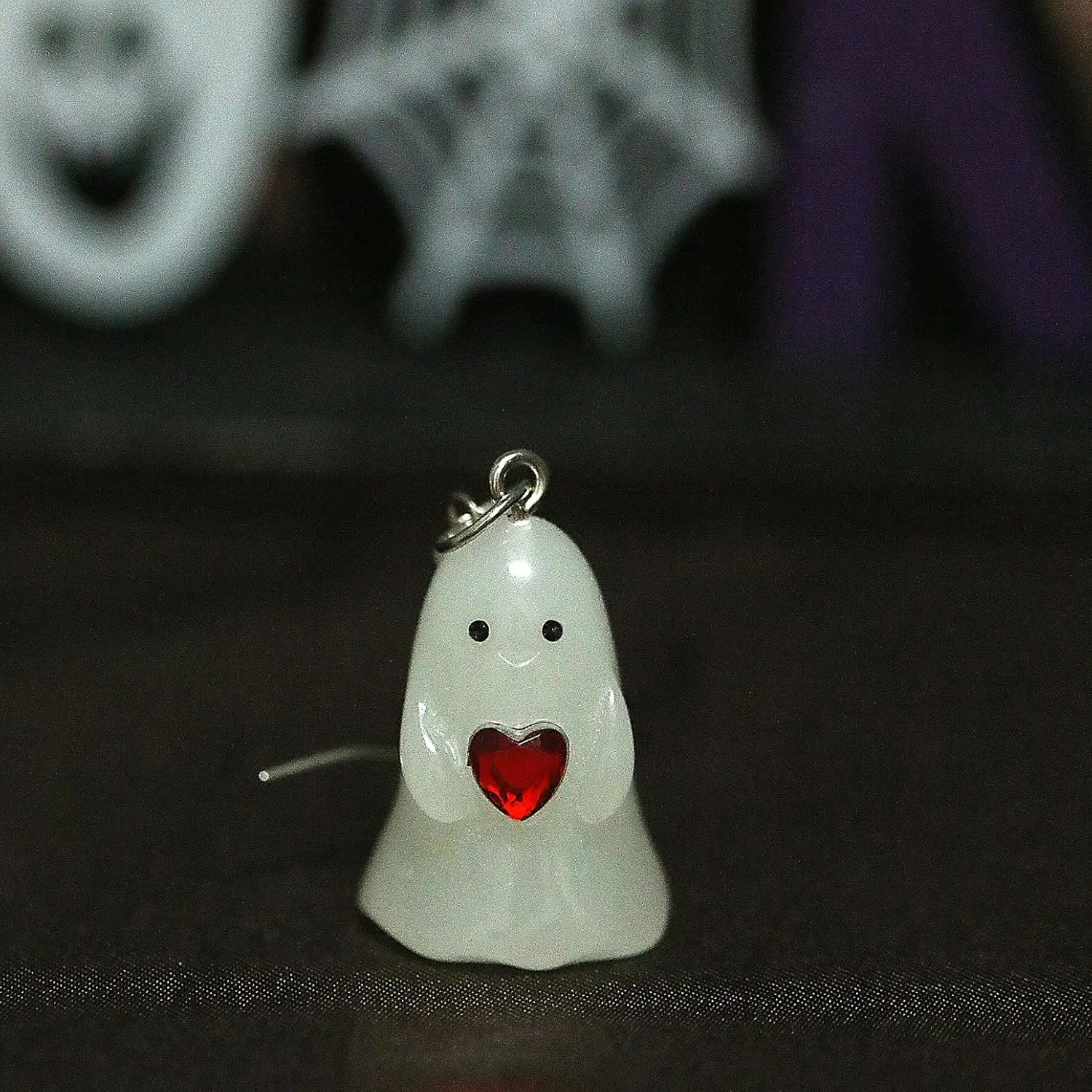 Halloween Ghost Earrings for Women Glow Ghost Dangle Earrings Spooky Ghost Drop Earrings Halloween Theme Charm Earrings Halloween Glow Party Accessories