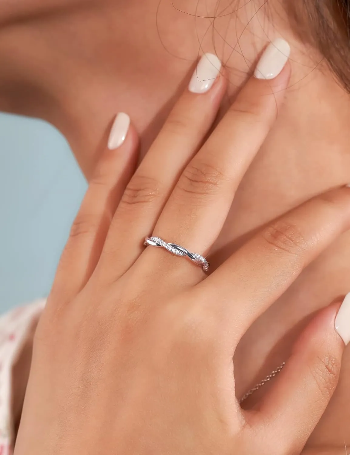 IMOLOVE Moissanite Wedding Band Wedding Rings for Women Twisted Rings 925 Sterling Silver Rings with 18K White Gold Plated Eternity Stackable Engagement Ring Anniversary Band Size 4-11
