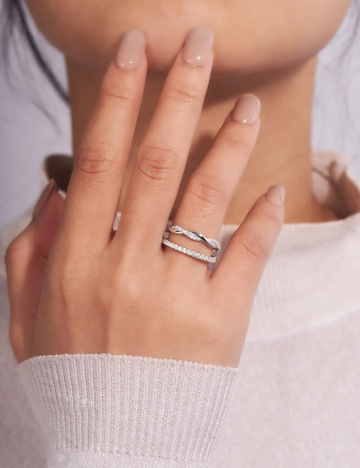 IMOLOVE Moissanite Wedding Band Wedding Rings for Women Twisted Rings 925 Sterling Silver Rings with 18K White Gold Plated Eternity Stackable Engagement Ring Anniversary Band Size 4-11