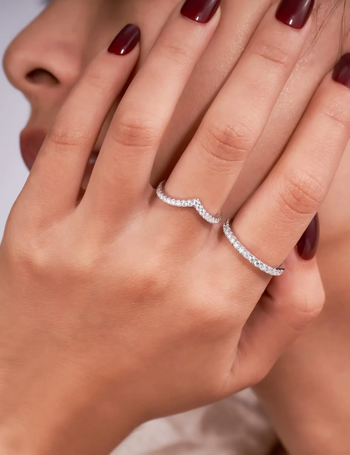 IMOLOVE Moissanite Wedding Band Wedding Rings for Women V-Shaped 925 Sterling Silver Rings with 18K White Gold Plated Eternity Stackable Engagement Ring Anniversary Band Size 4-11
