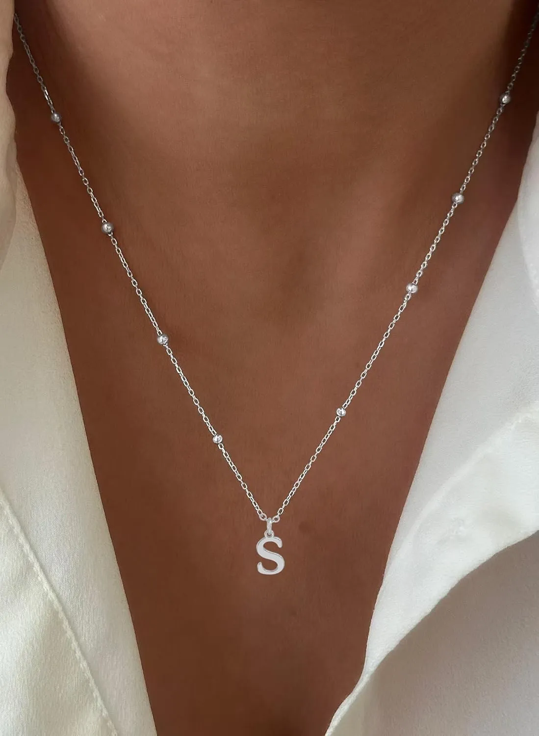 Initial Necklaces for Women Dainty Gold Letter Pendant Necklace 14k Gold Plated A-Z Name Necklaces Cute Charm Choker Necklace Fashion Accessories Non Tarnish Trendy Jewelry Gift