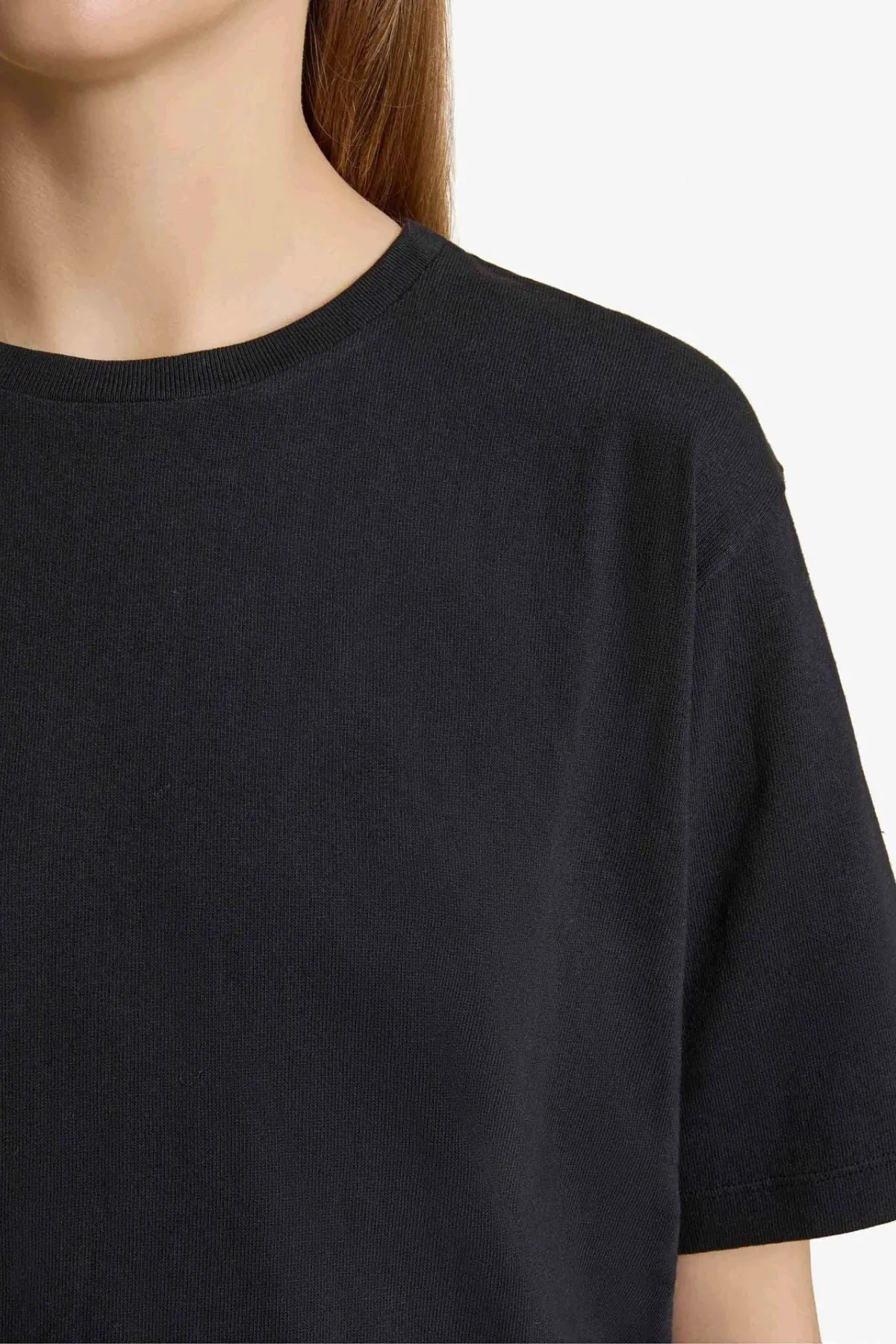 KHAITE Mae T-Shirt - Black
