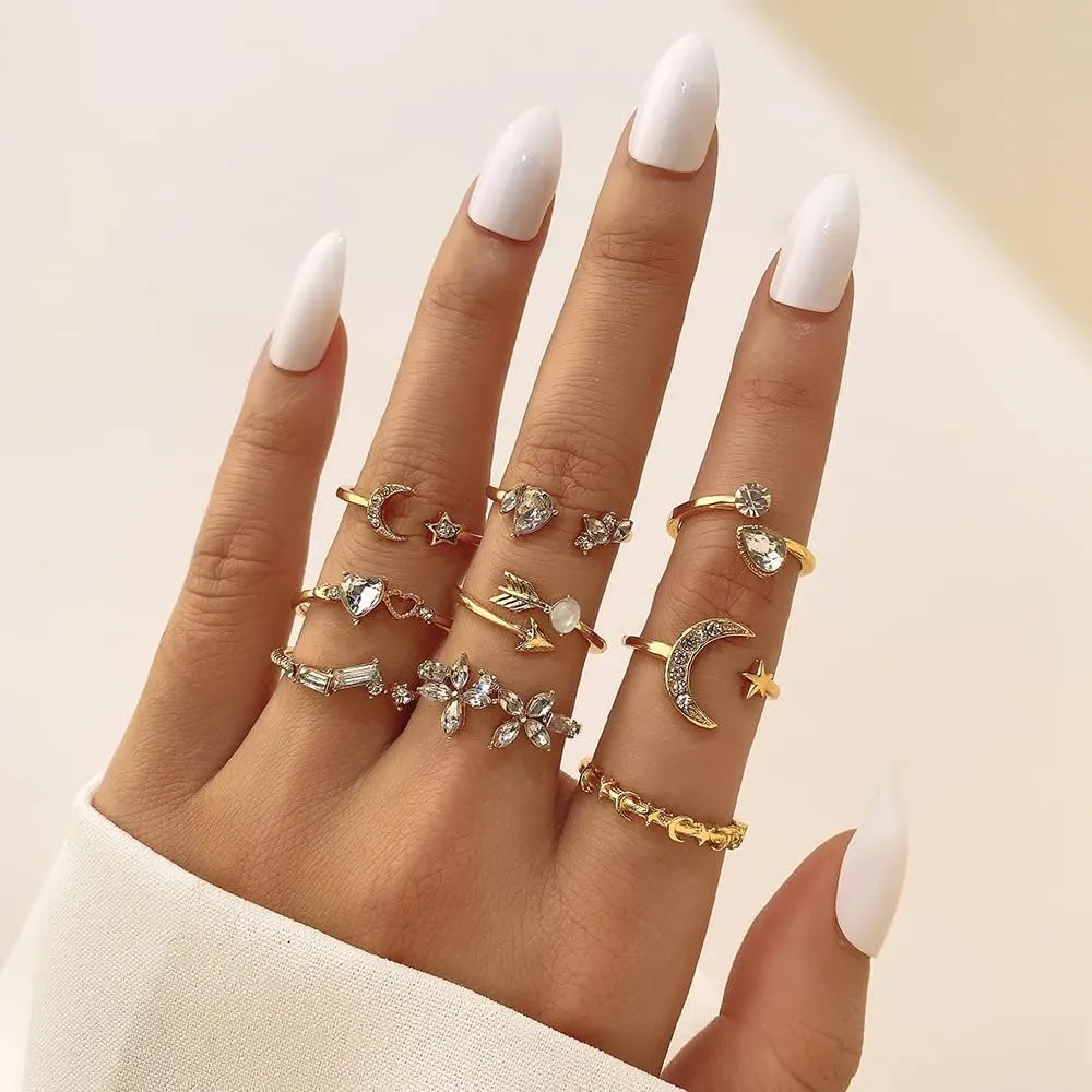 KISS WIFE Gold Stackable Moon Star Knuckle Rings Set for Women, Boho Dainty Lightweight Stacking Rings, Vintage Midi Rings Pack, Trendy Jewelry