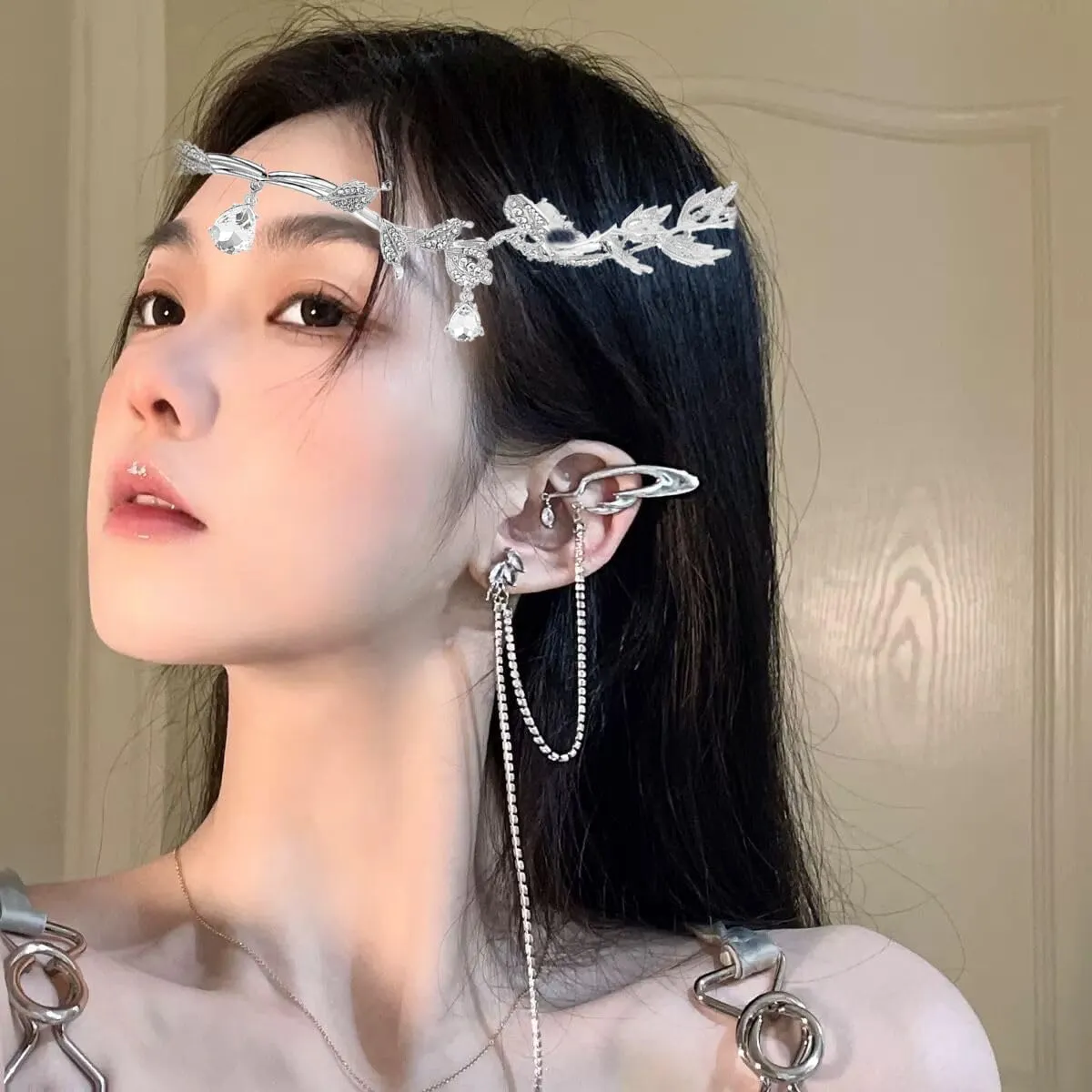 LAKIYOYO Fairy Elf Ear Cuffs Rhinestone Leaf Wedding Headband for Brides Elf Crown Fairy Accessory Headpiece Irish Headpieces Elven Ear Cuffs Clip on Earrings Halloween Cosplay Crystal Costume