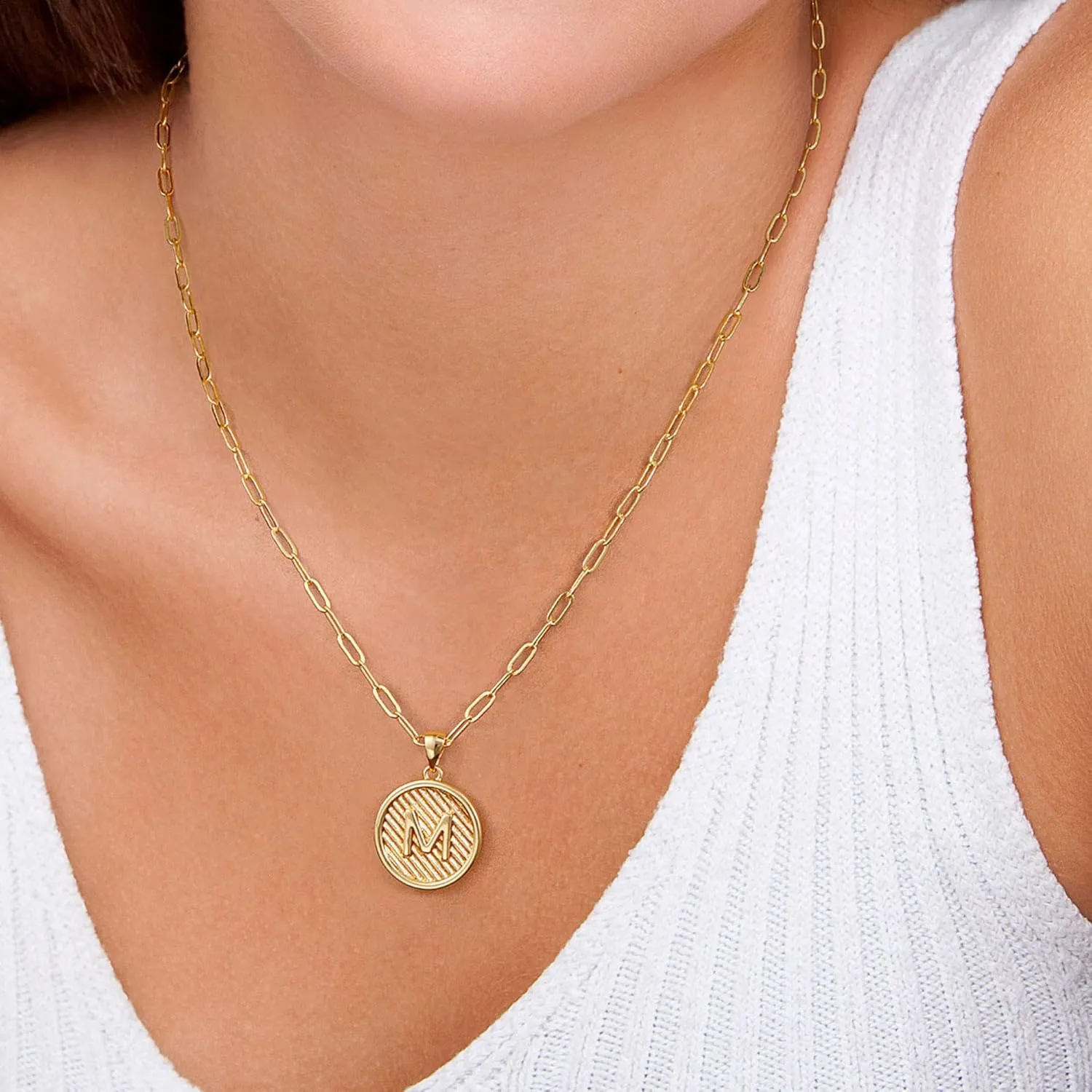 Layered Initial Necklaces for Women, 14K Gold Plated Paperclip Chain Necklace Round Gold Necklace Letter Pendant Layering Initial Necklaces for Women Gold Jewelry for Women Gifts
