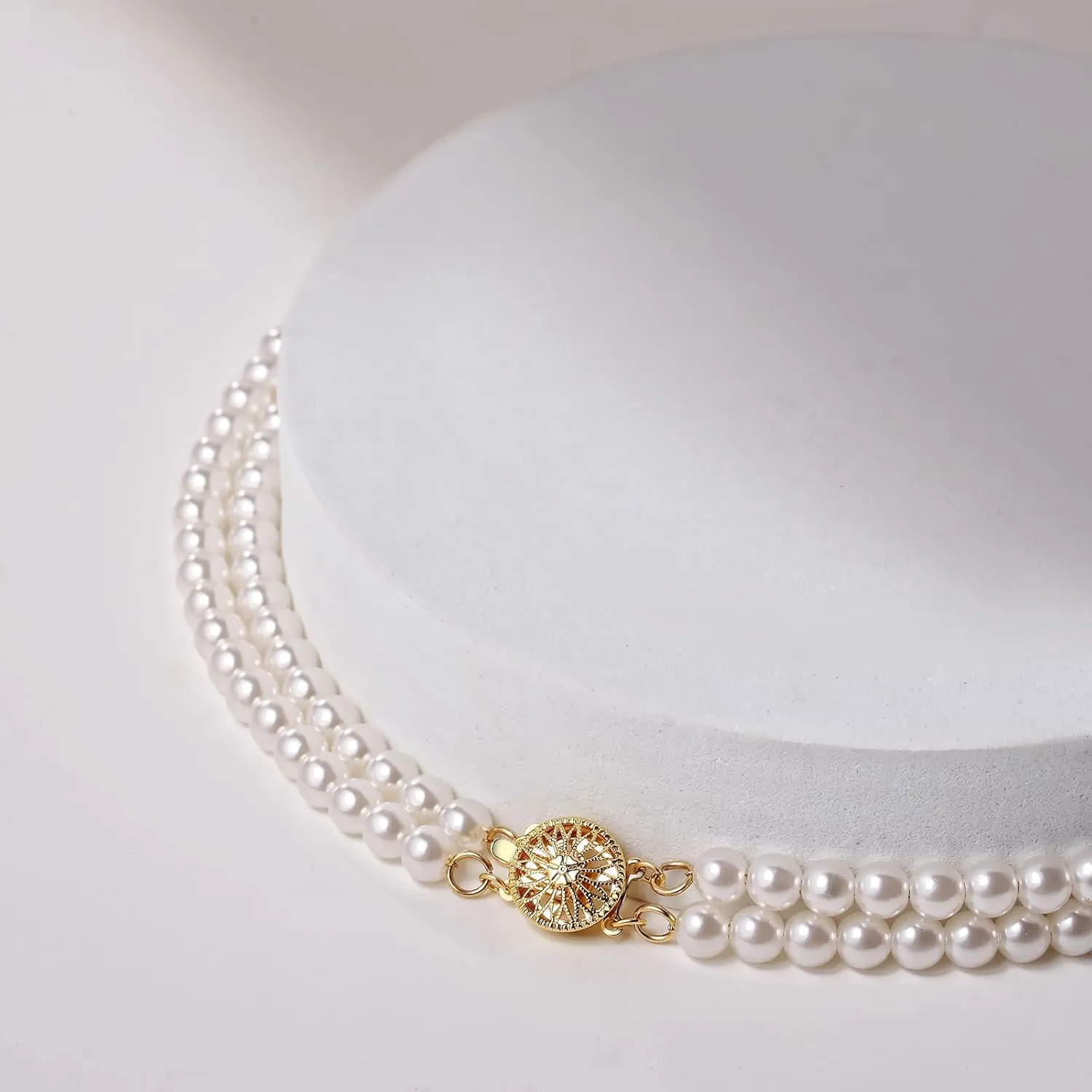 Layered Pearl Necklace for Women Pearl Choker Chain Necklaces