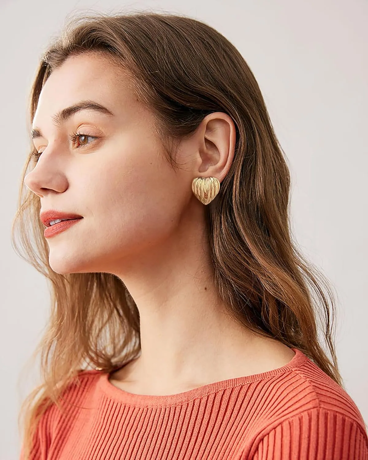 LILIE&WHITE Gold Shell Stud Earrings for Women Heart Shell Ocean Beach Earrings Fashion Jewelry Gift