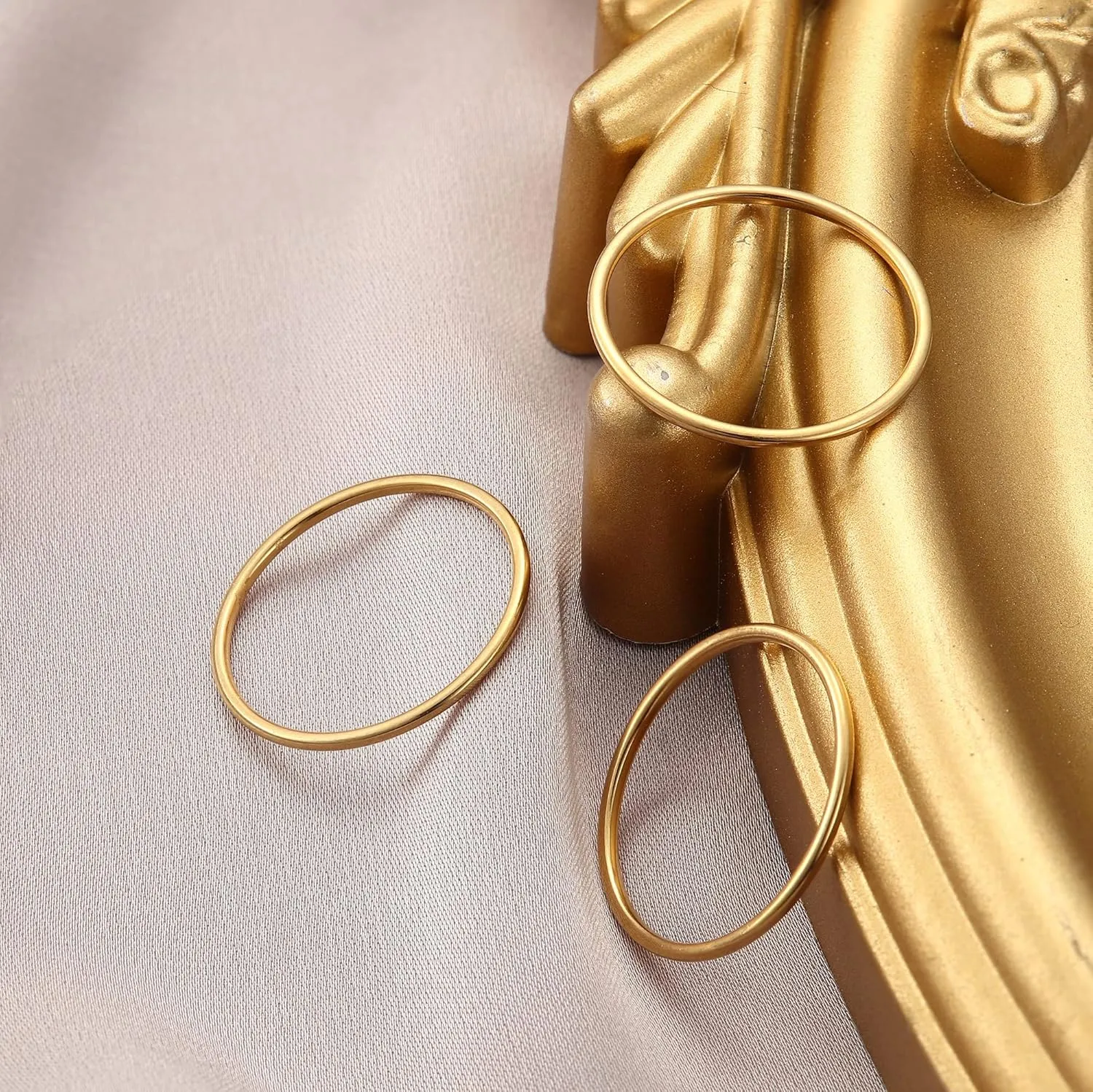 LOYALLOOK 3pcs 1mm Stainless Steel Women's Plain Band Knuckle Stacking Midi Rings Comfort Fit Silver/Gold/Rose Tone