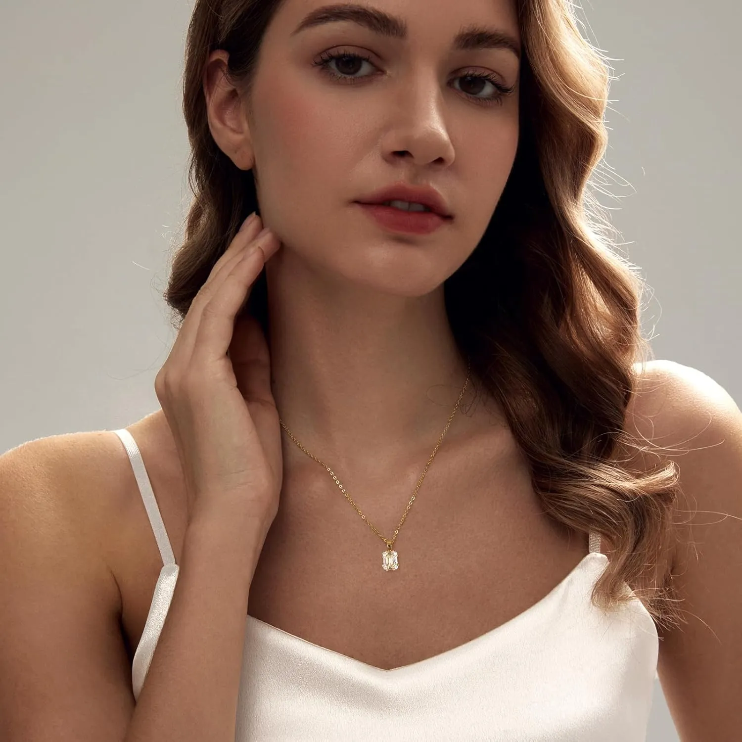 Luxval Diamond Pendant Gold Necklace for WomenDainty 18k Gold Plated Choker Necklaces Simple Gold Jewelry Gifts for Women Girls