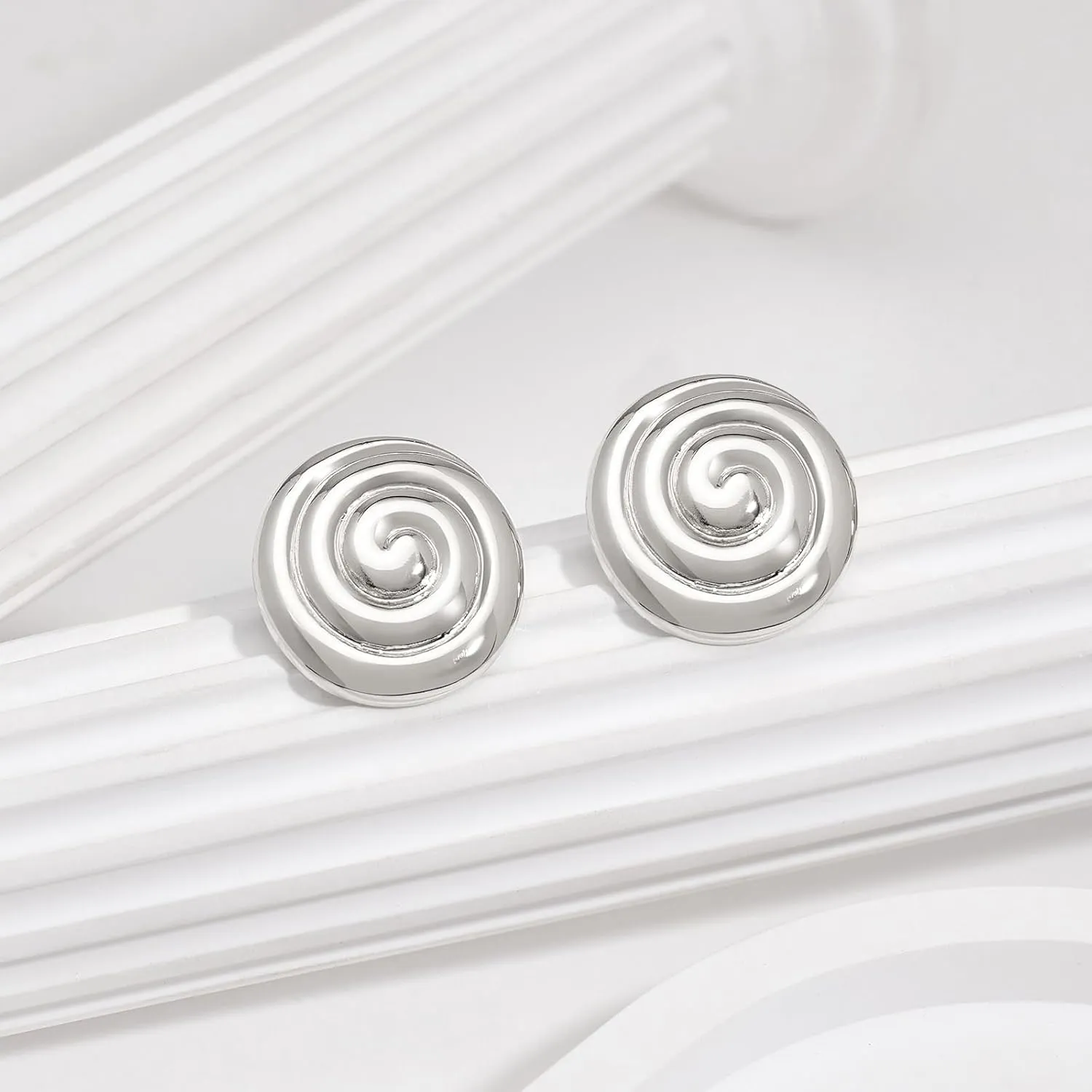 MUYAN Gold Ocean Conch Earrings for Women Fashion Spiral Shell Stud Earrings Beach Jewelry