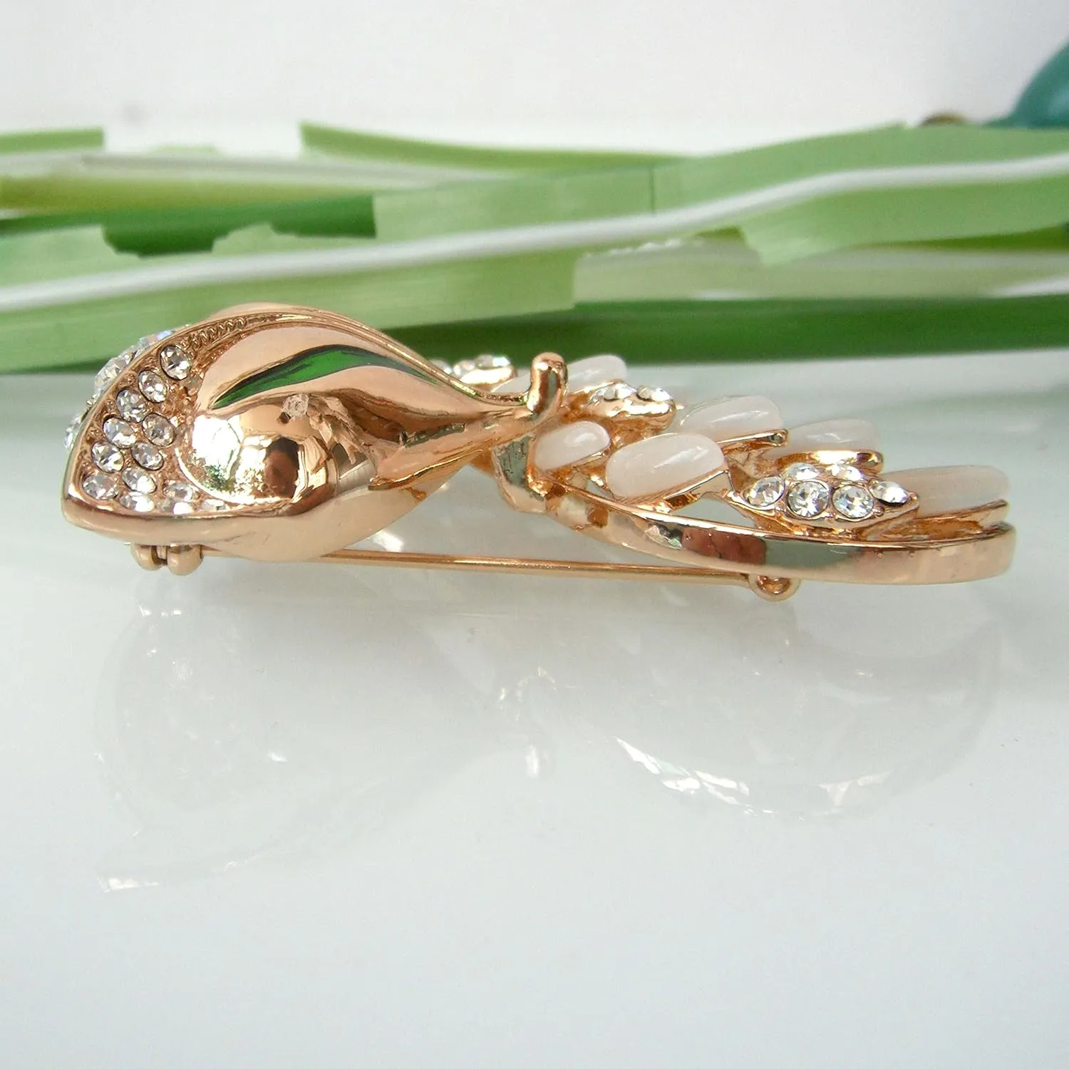 Navachi 18k Gold Plated Created-Opal Crystal Fox Lowrie Head Tail Brooches pins