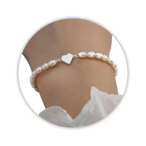 Pearl Bracelets for Women Silver Heart Bracelet as Mothers Day Gifts for Mom, 4 MM Cute Charm Braclet Dainty Stretch Braclets for Bride Wedding Gifts Bridal Jewelry Birthday Accessories