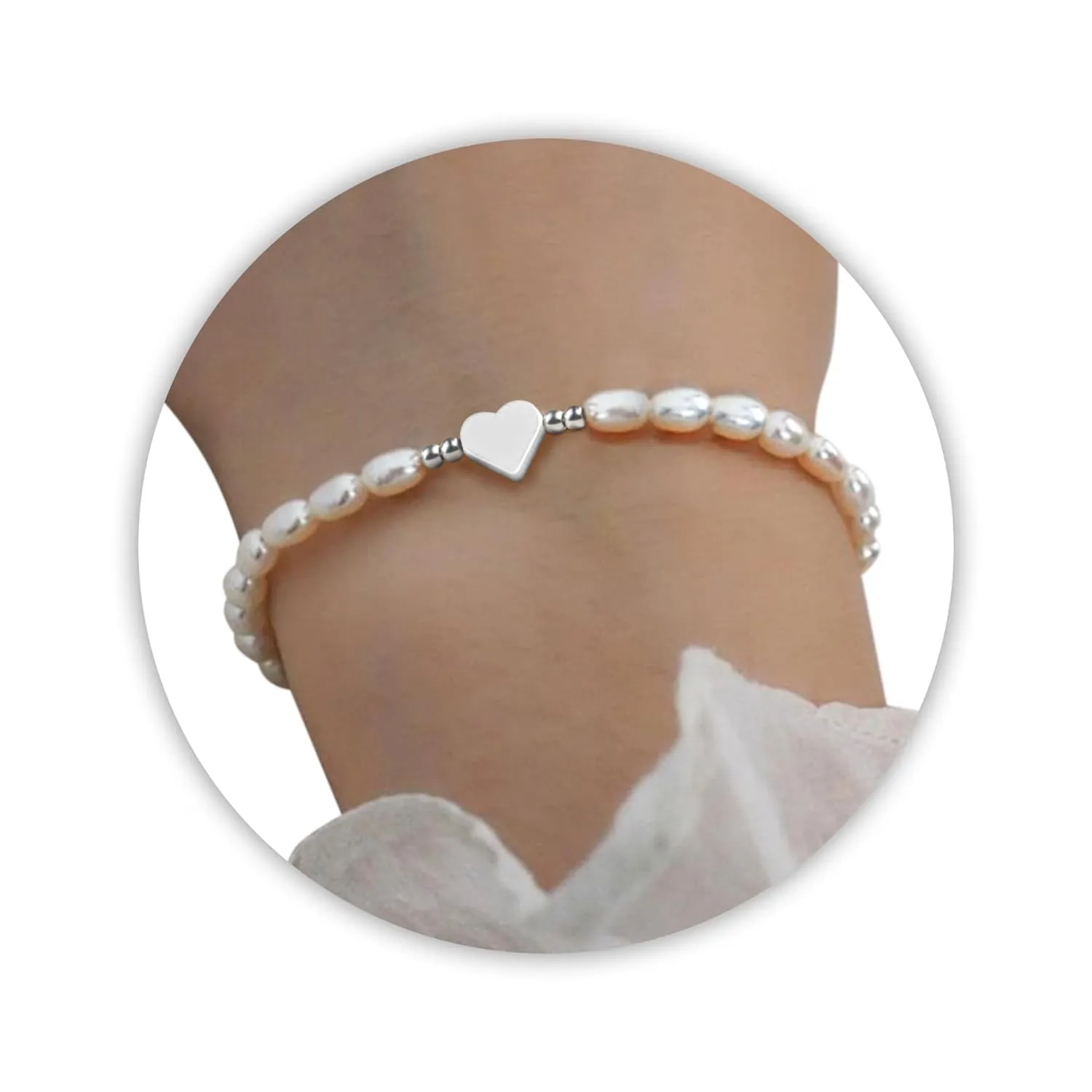 Pearl Bracelets for Women Silver Heart Bracelet as Mothers Day Gifts for Mom, 4 MM Cute Charm Braclet Dainty Stretch Braclets for Bride Wedding Gifts Bridal Jewelry Birthday Accessories