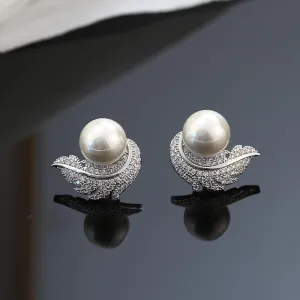 Pearl Earrings for Women, Cultured Stud Pearl Earrings Jewelry for Girls, Silver/Gold Plated Prom Jewelry Dangle Studs Cubic Zirconia Pearl Earrings for Gifts