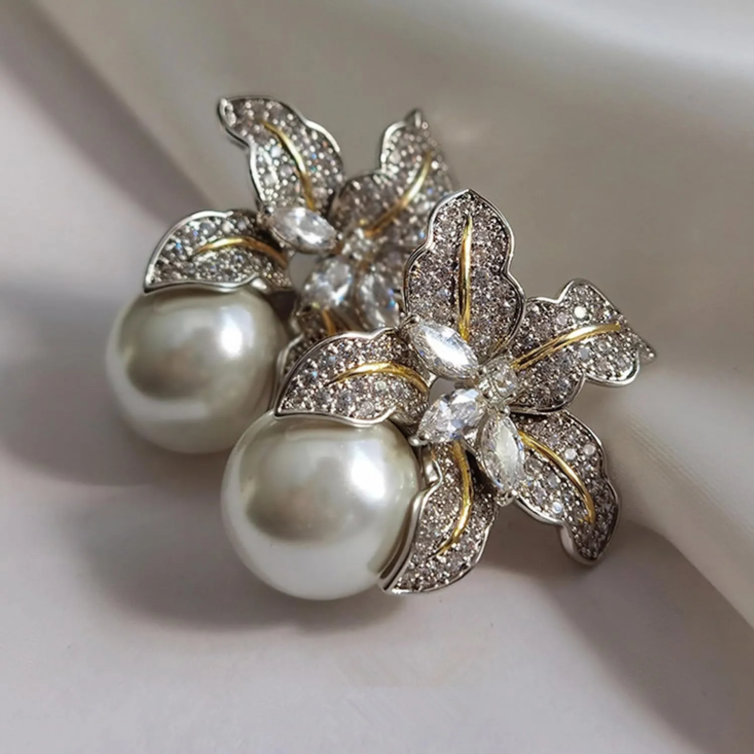 Pearl Earrings for Women Pearl Drop Earrings Pearl Stud Earrings Pearl Clip on Earrings Prom Party Wedding Earrings for Brides Jewelry Gifts