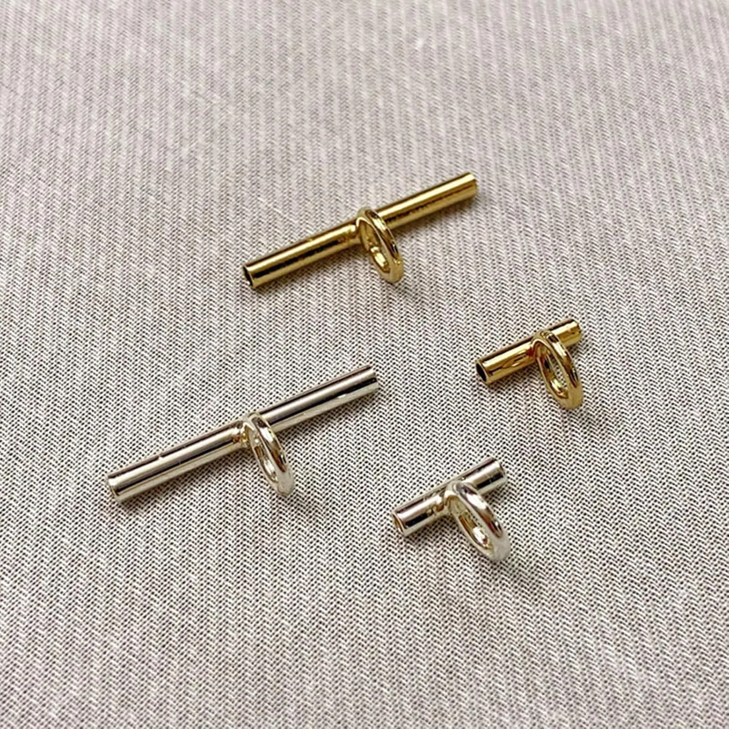 PURPLELILY Convertible Necklace and Brooch Adapter Pin to Pendant Converters Jewelry Accessories Alloy Material for Brooch Necklace, 13mm, Metal, Gold