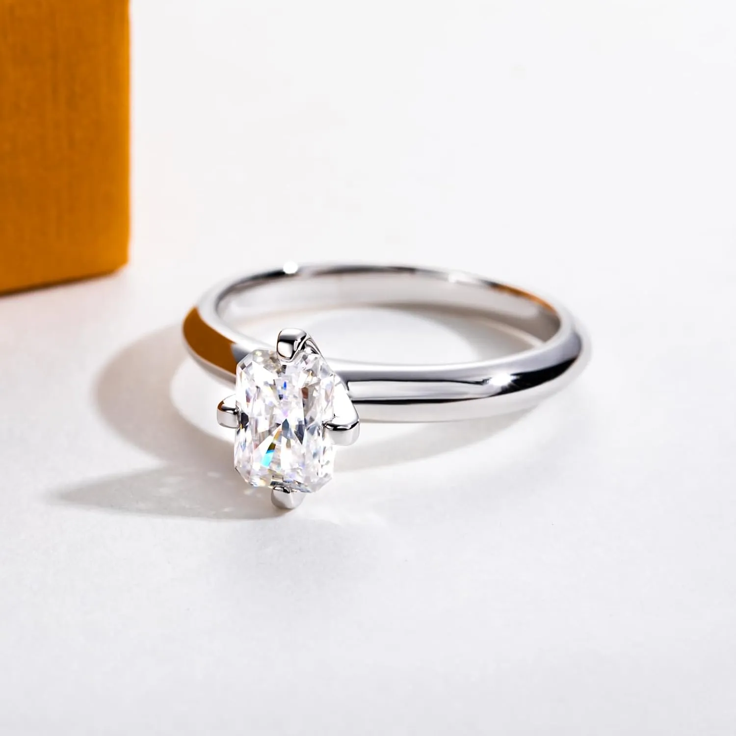 Radiant/Emerald Cut Moissanite Wedding Engagement Ring 1.3/1.6cttw D Color VVS1 Clarity 925 Sterling Silver 3 Stones Promise Anniversary Rings for Women with Certificate