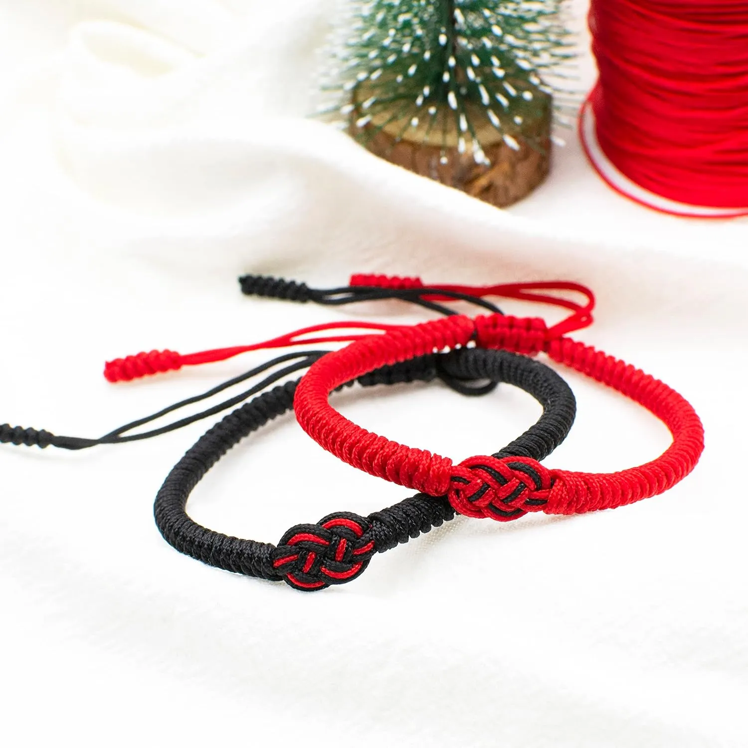 Red String Bracelets Couples Gifts for Boyfriend and Girlfriend Handmade Red String of Fate Bracelets Kabbalah Protection Good Luck Simple Matching Bracelets for Lover Women Men
