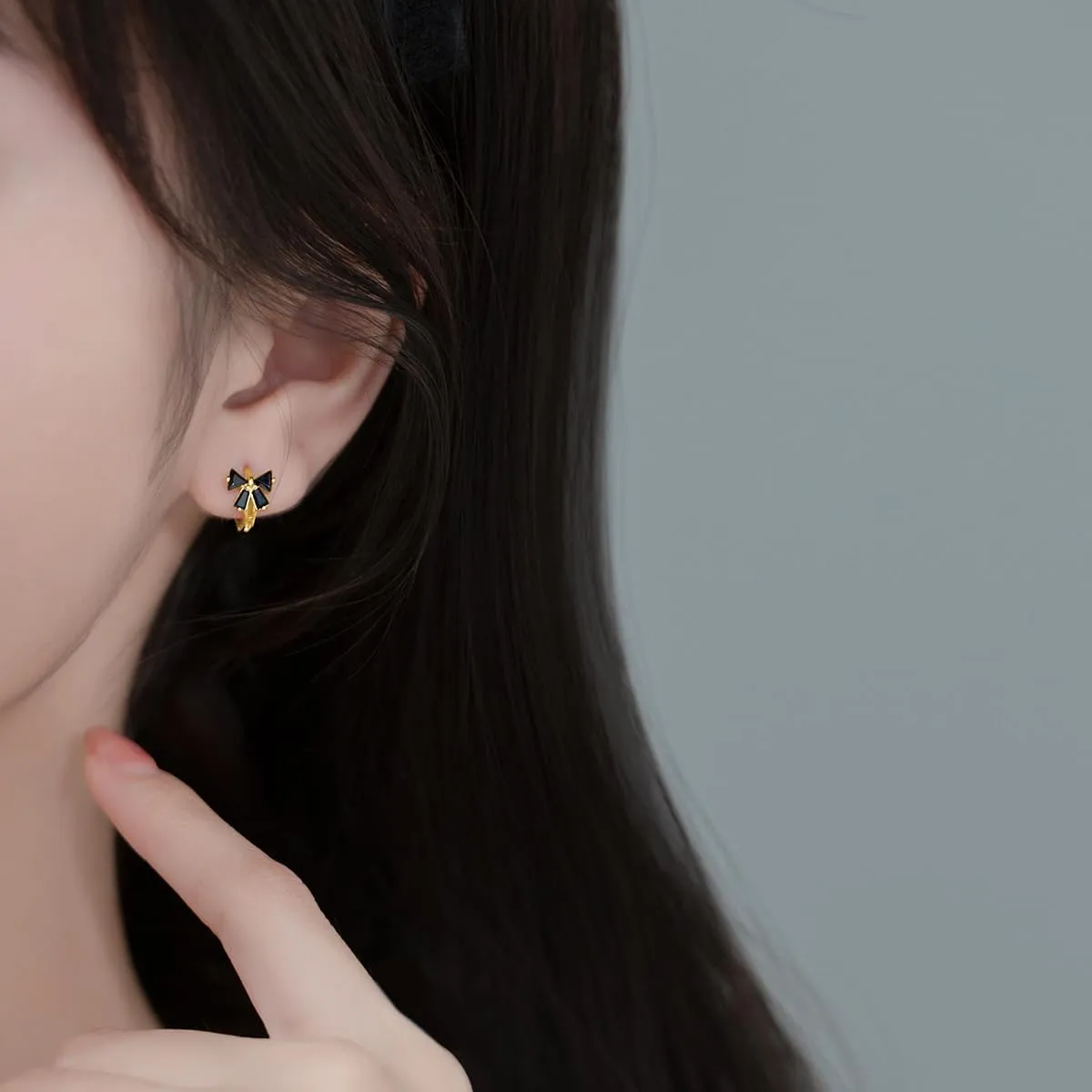 Reffeer Solid 925 Sterling Silver Bow Hoop Earrings Huggie for Women Teens Black CZ Bowknot Hoop Earrings Ribbon Cartilage Huggie