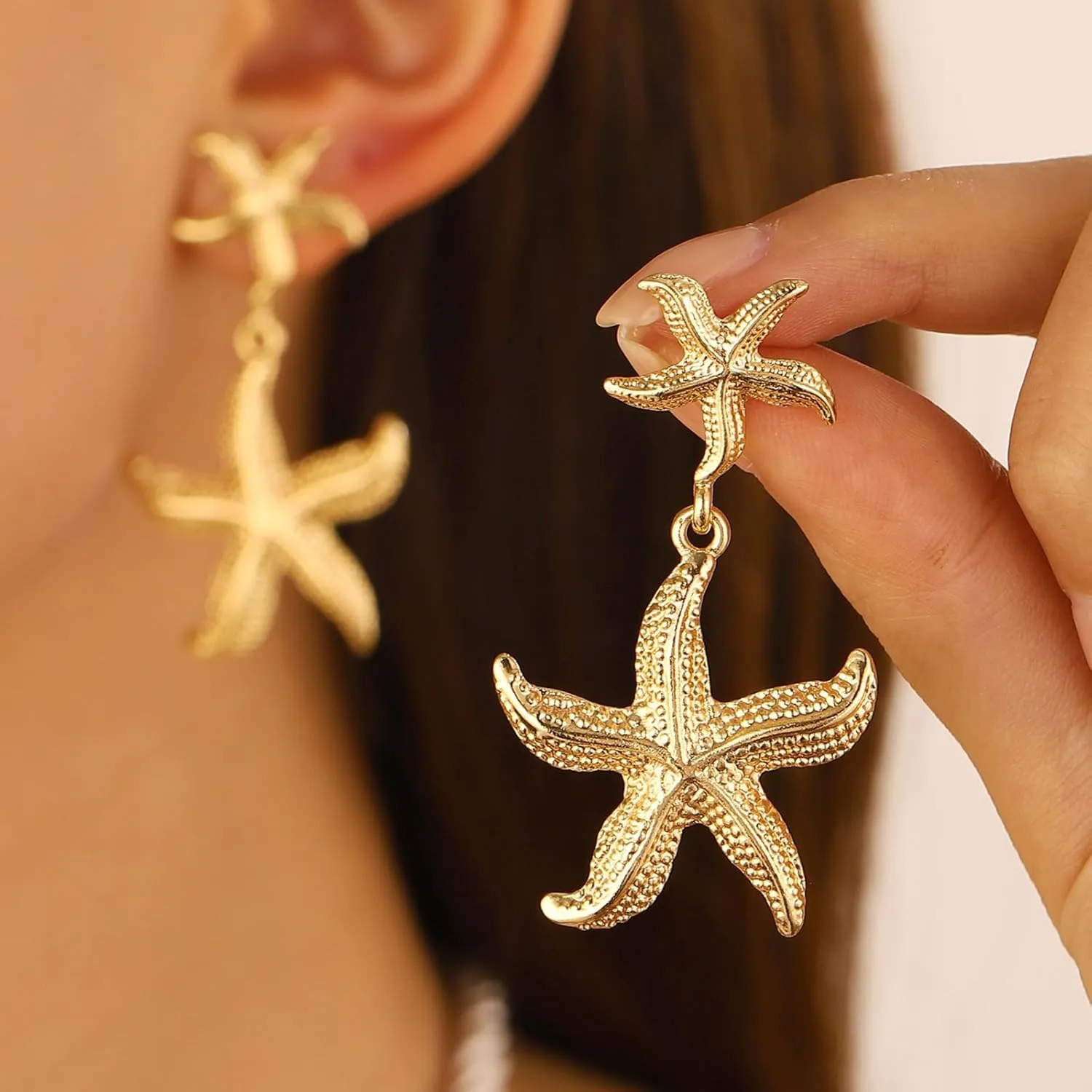 Seashell Necklace for Women Starfish Necklace Summer Beach Charm Necklaces Trendy Boho Pearl Shell Necklaces Summer Outfits for Women Beach Starfish Earrings Vacation Earrings Seashell Jewelry