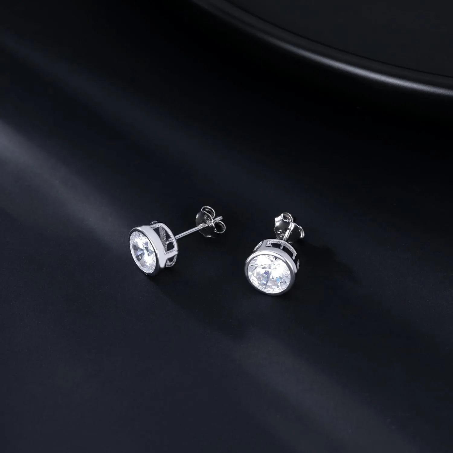 SLUYNZ Sterling Silver Bezel CZ Earrings Stud for Women Teen Girls Round Simulated Diamond Stud Earrings Round CZ Stud Earrings 5MM/6MM/7MM