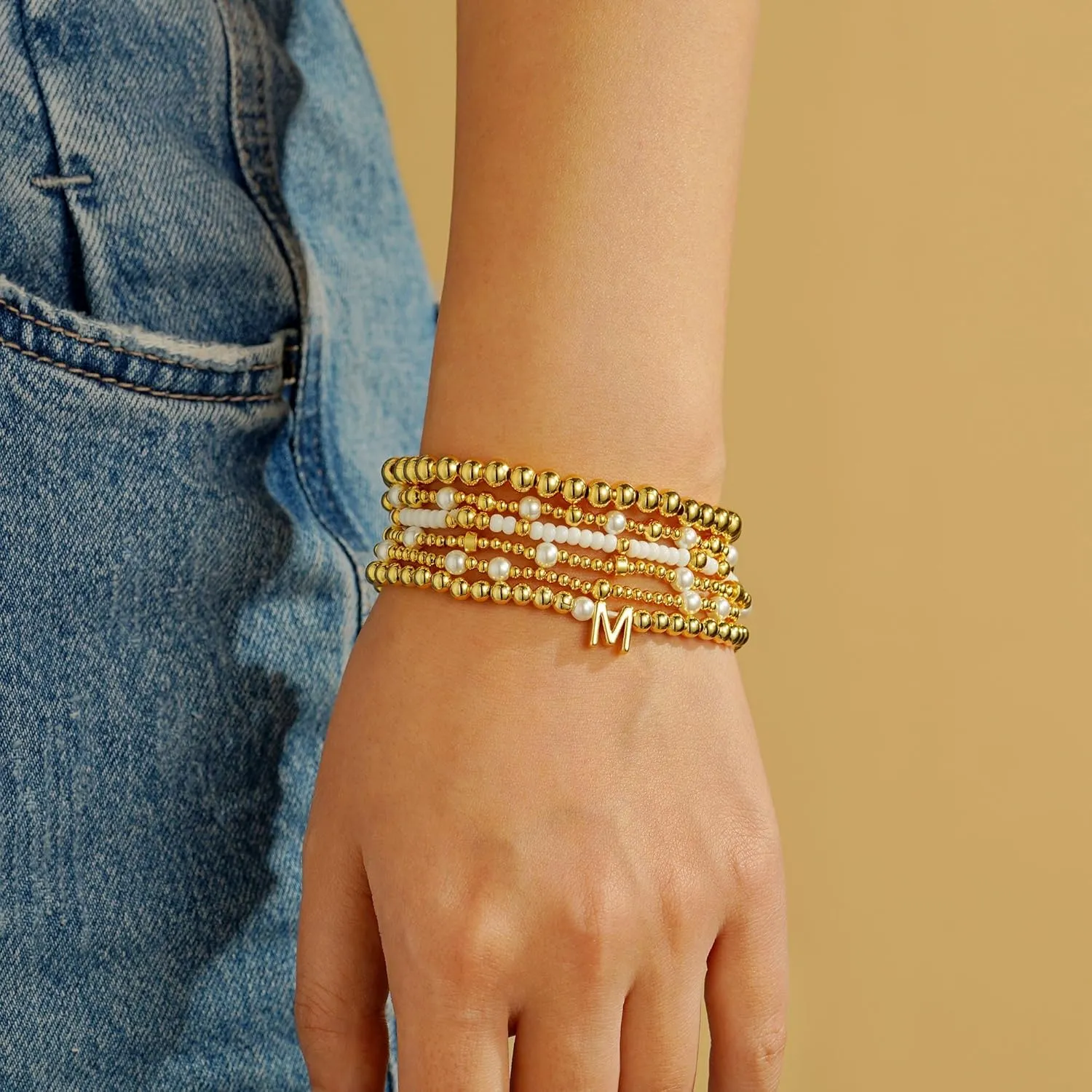 Turandoss 6PCS Beaded Initial Bracelets for Women, 18K Gold Plated Beaded Initial Letter Bracelet for Girls Women, Initial A-Z Stretch Bead Stackable Bracelet Jewelry Set Gifts