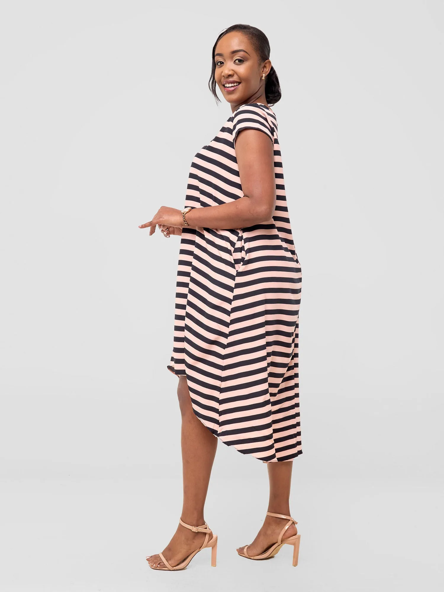Vivo Jema High Low Tent Dress - Peach / Black Print
