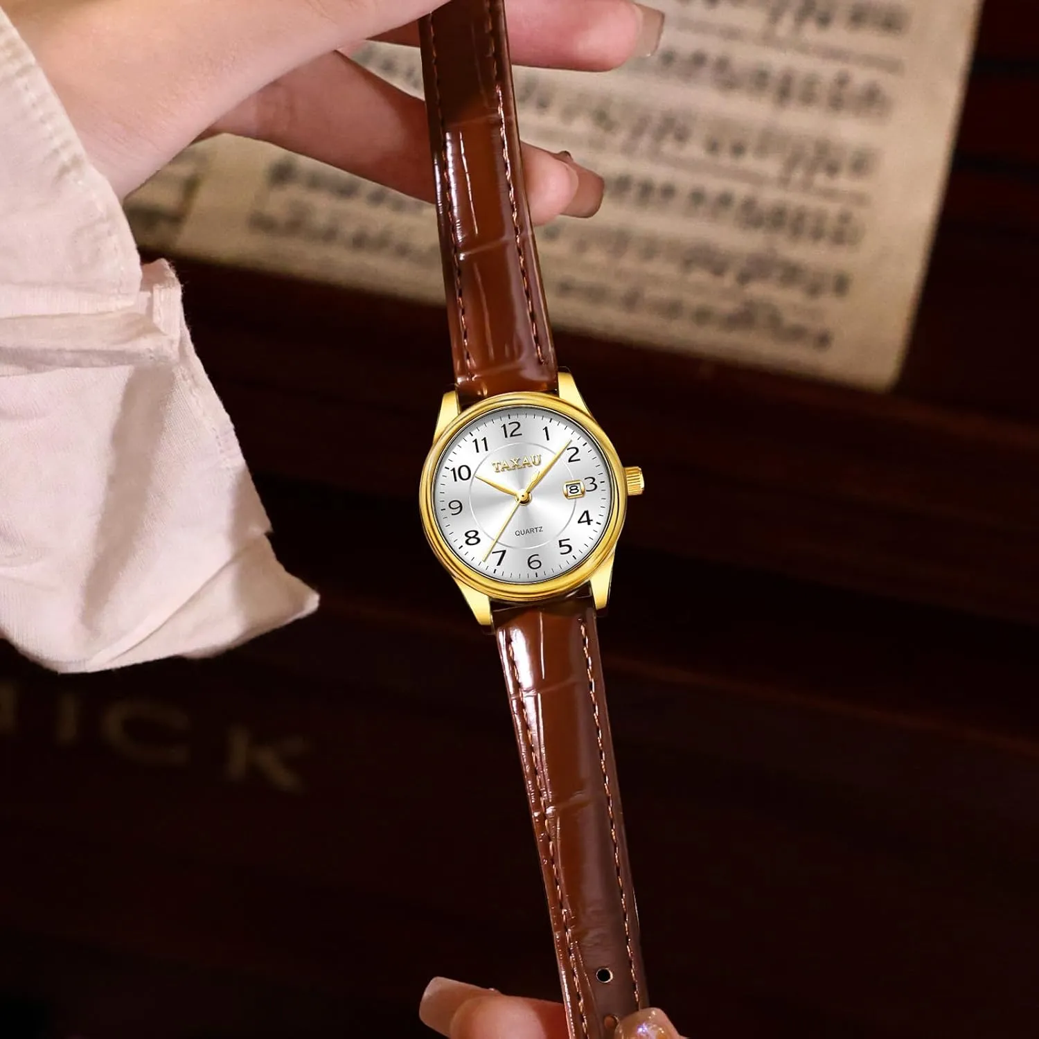 Watches for Women Causal Classic Leather Date Dainty Business Dress Luxury Analog Quartz Minimalist Waterproof Analog Quartz Ladies Watch Women's Wrist Watches