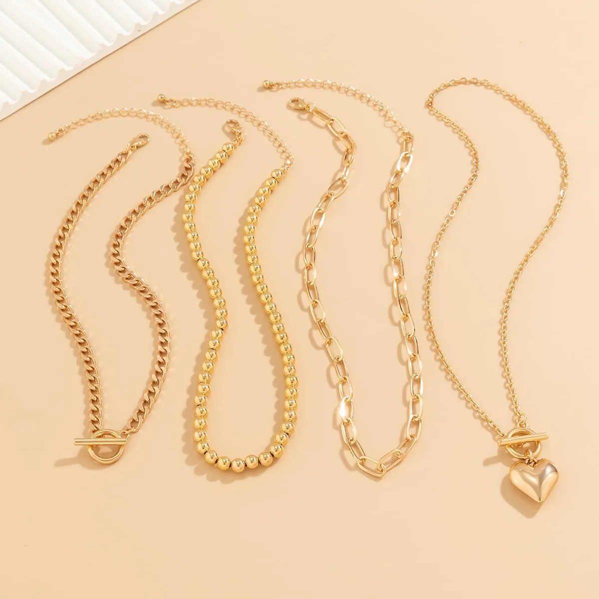 ZMANYIJEW 4pcs Layered Gold Necklaces for Women,Chunky Gold Necklace Herringbone Paperclip Chain Necklace for Women Teen Girls Retro Coin Medallion Pendant Necklaces for Mother's Day